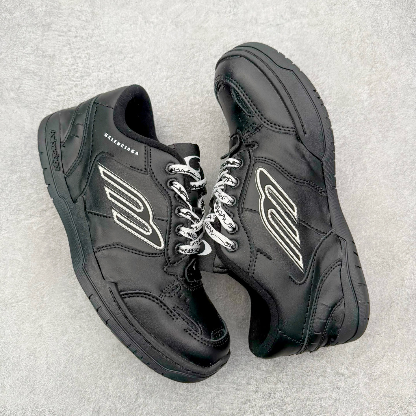 图片[3]-＃TG性价比 Balenciaga Hamptons Worn-Out 巴黎世家涤纶（聚酯纤维）牛皮革 圆头系带 低帮 生活休闲鞋板鞋 尺码：35 36 37 38 39 40 41 42 43 44 45 46-选品中心