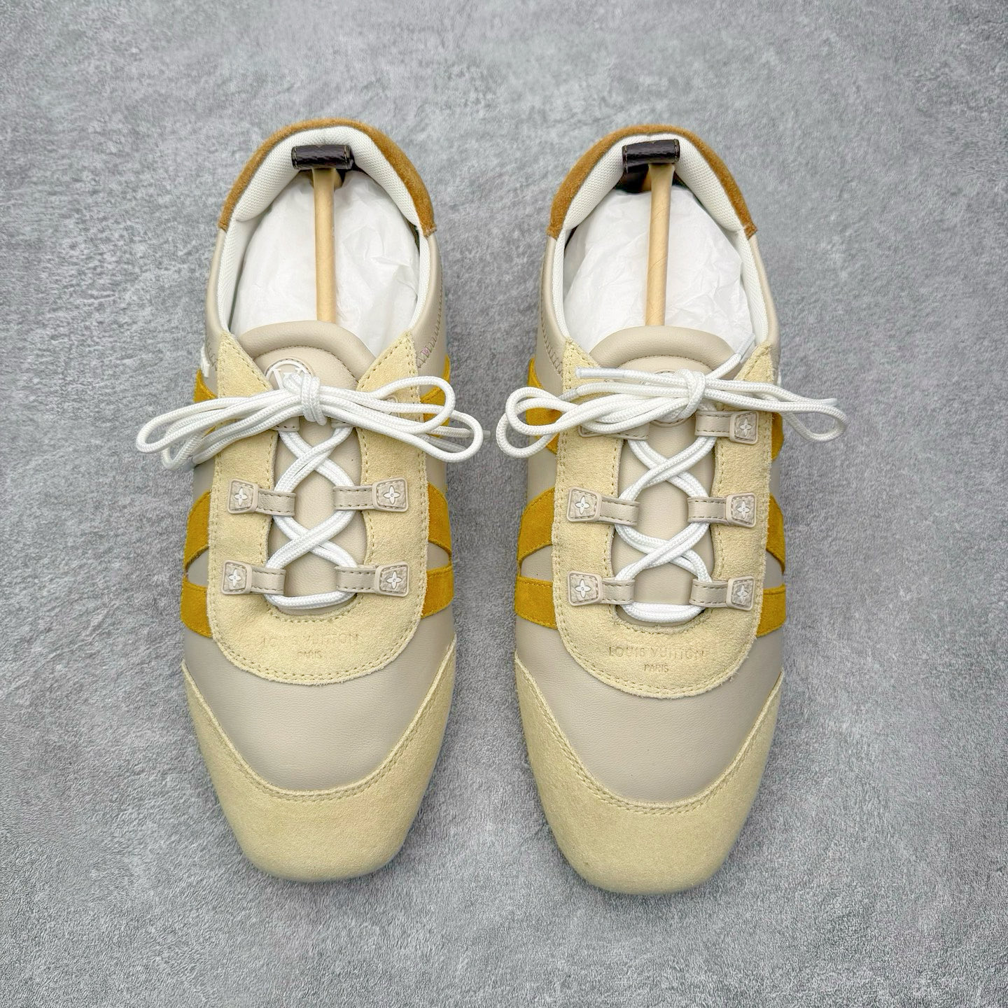 图片[2]-LOUIS VUITTON Sneakerina LV德训鞋 羊皮革 圆头系带 芭蕾风低帮生活休闲鞋 尺码：35 36 37 38 39 40-选品中心