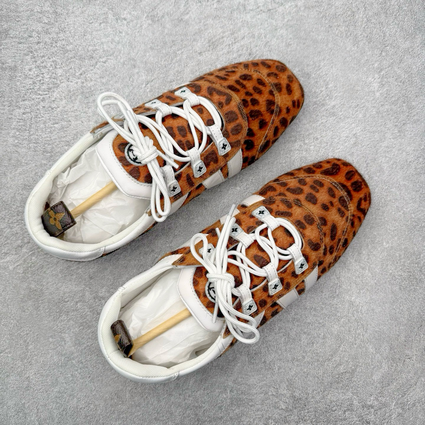 图片[3]-LOUIS VUITTON Sneakerina LV德训鞋 羊皮革 圆头系带 芭蕾风低帮生活休闲鞋 尺码：35 36 37 38 39 40-选品中心