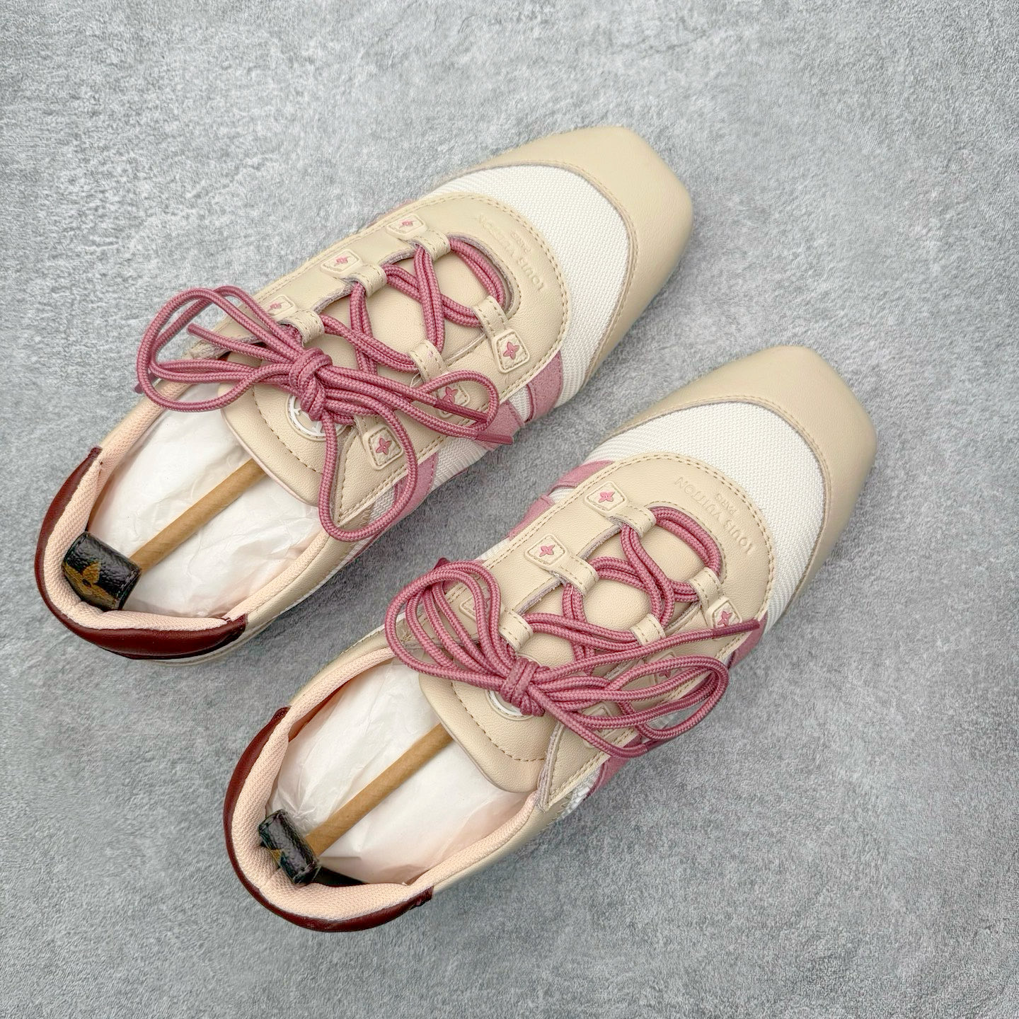 图片[3]-LOUIS VUITTON Sneakerina LV德训鞋 羊皮革 圆头系带 芭蕾风低帮生活休闲鞋 尺码：35 36 37 38 39 40-选品中心