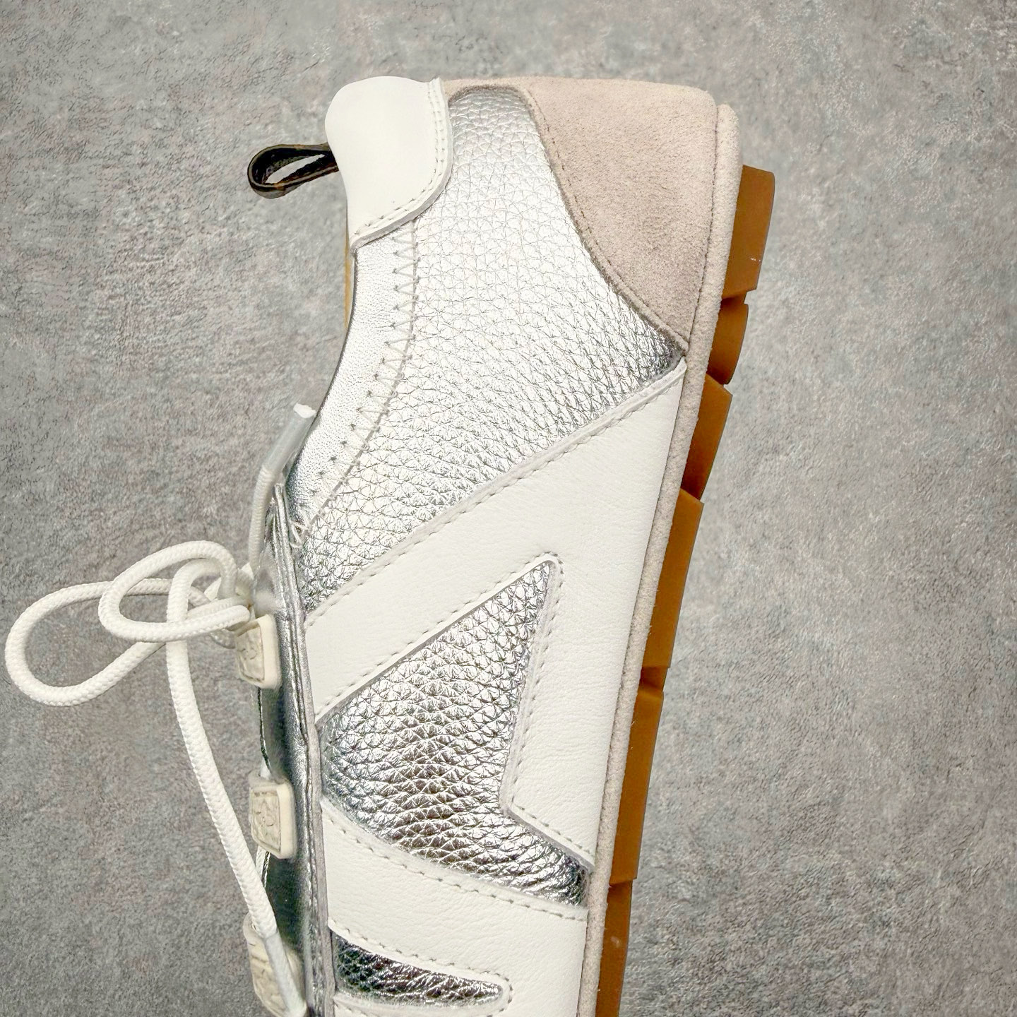 图片[7]-LOUIS VUITTON Sneakerina LV德训鞋 羊皮革 圆头系带 芭蕾风低帮生活休闲鞋 尺码：35 36 37 38 39 40-选品中心
