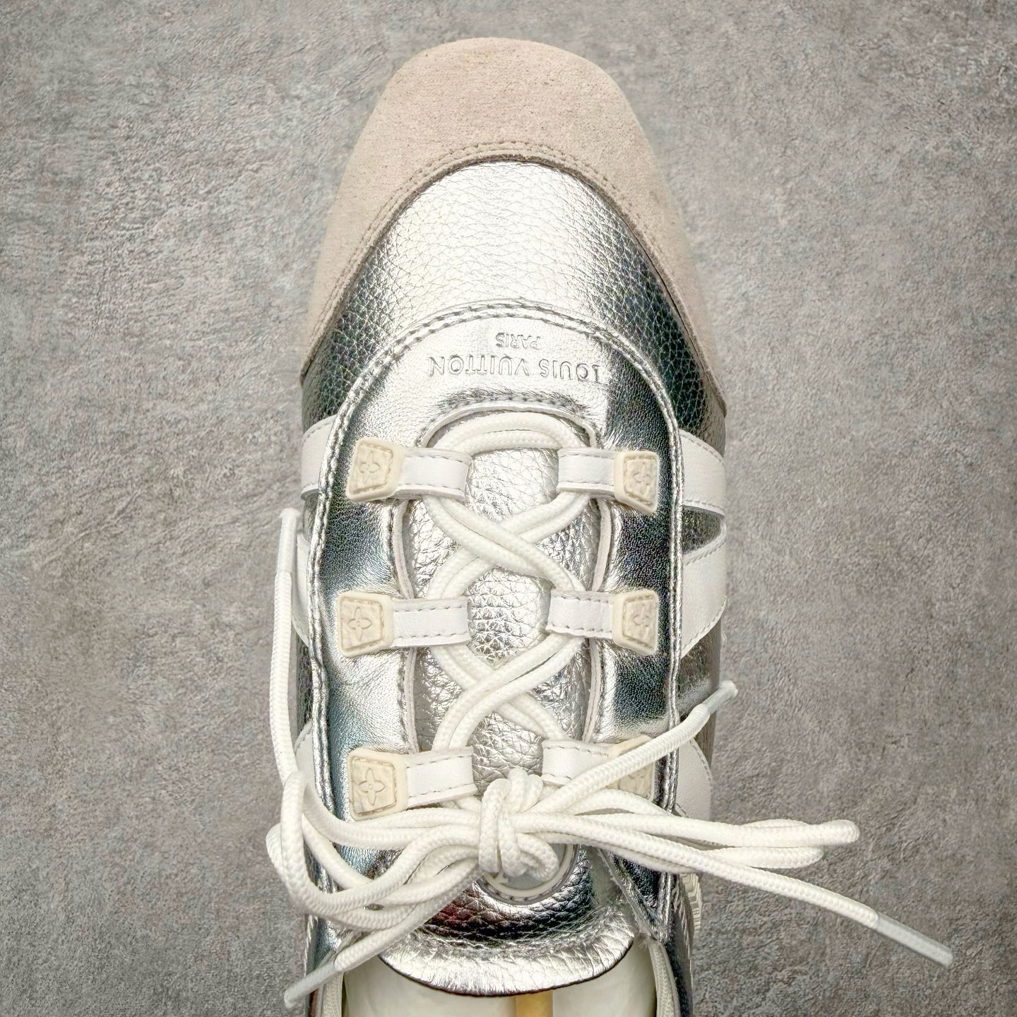 图片[4]-LOUIS VUITTON Sneakerina LV德训鞋 羊皮革 圆头系带 芭蕾风低帮生活休闲鞋 尺码：35 36 37 38 39 40-选品中心