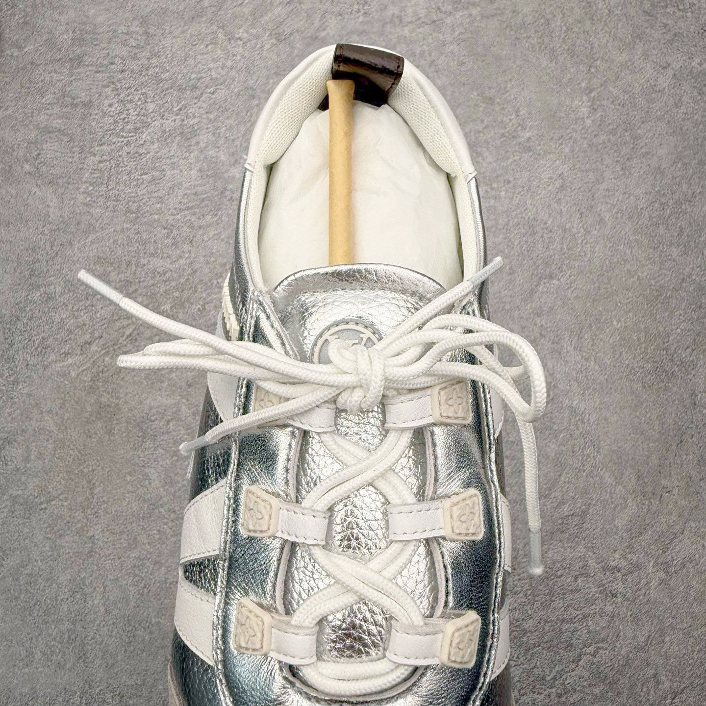 图片[5]-LOUIS VUITTON Sneakerina LV德训鞋 羊皮革 圆头系带 芭蕾风低帮生活休闲鞋 尺码：35 36 37 38 39 40-选品中心