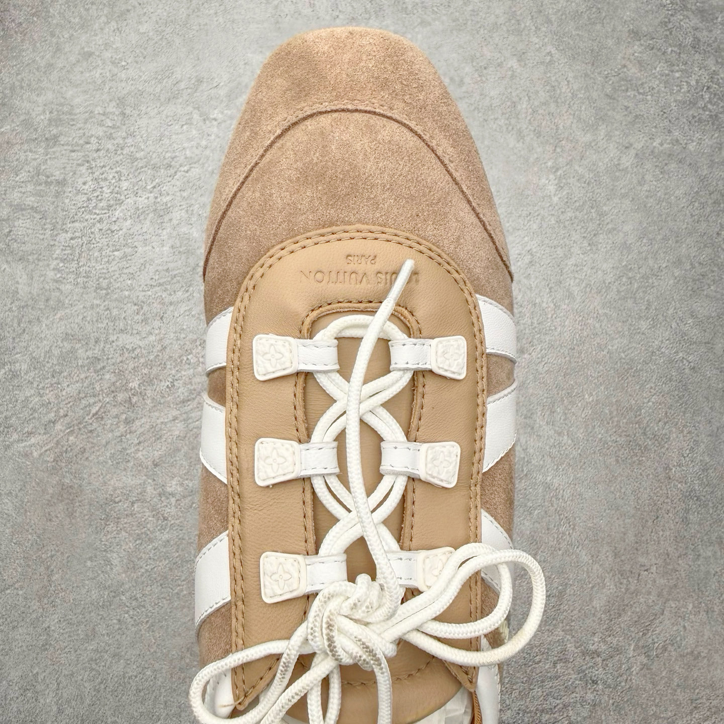 图片[4]-LOUIS VUITTON Sneakerina LV德训鞋 羊皮革 圆头系带 芭蕾风低帮生活休闲鞋 尺码：35 36 37 38 39 40-选品中心