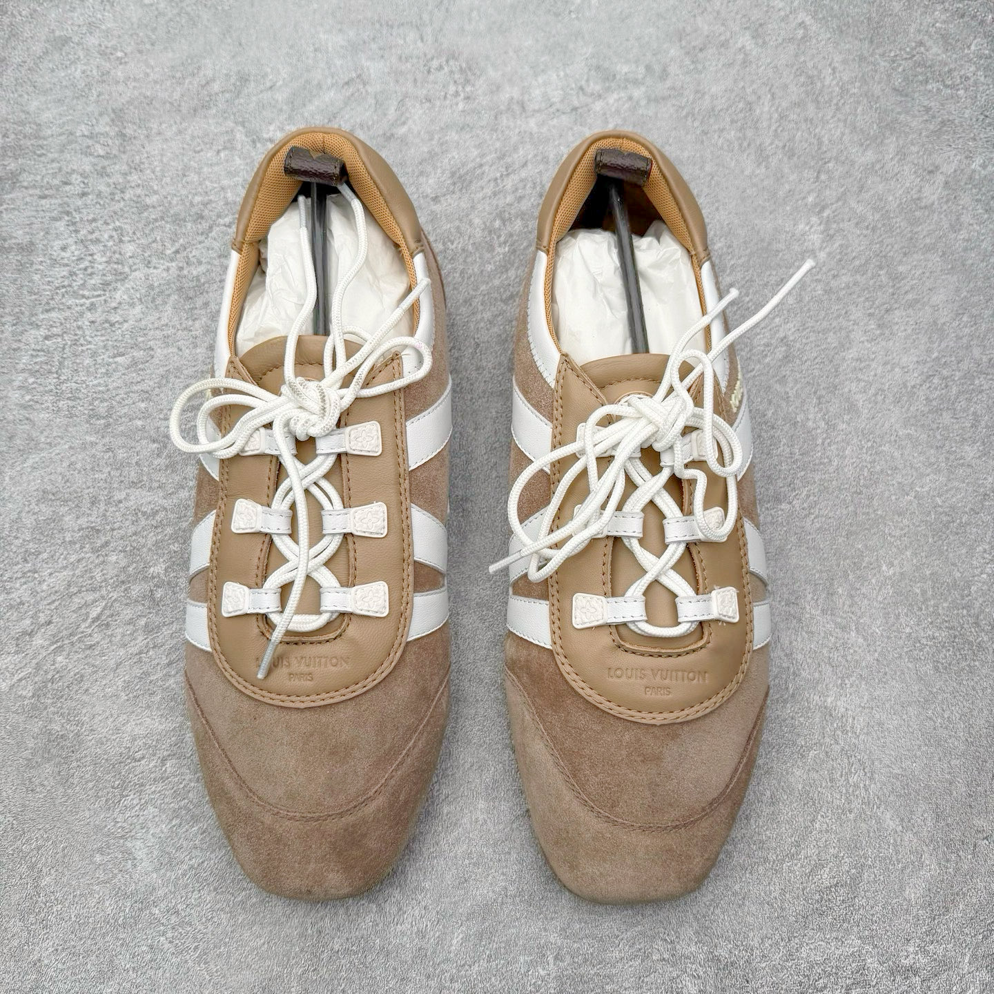 图片[2]-LOUIS VUITTON Sneakerina LV德训鞋 羊皮革 圆头系带 芭蕾风低帮生活休闲鞋 尺码：35 36 37 38 39 40-选品中心