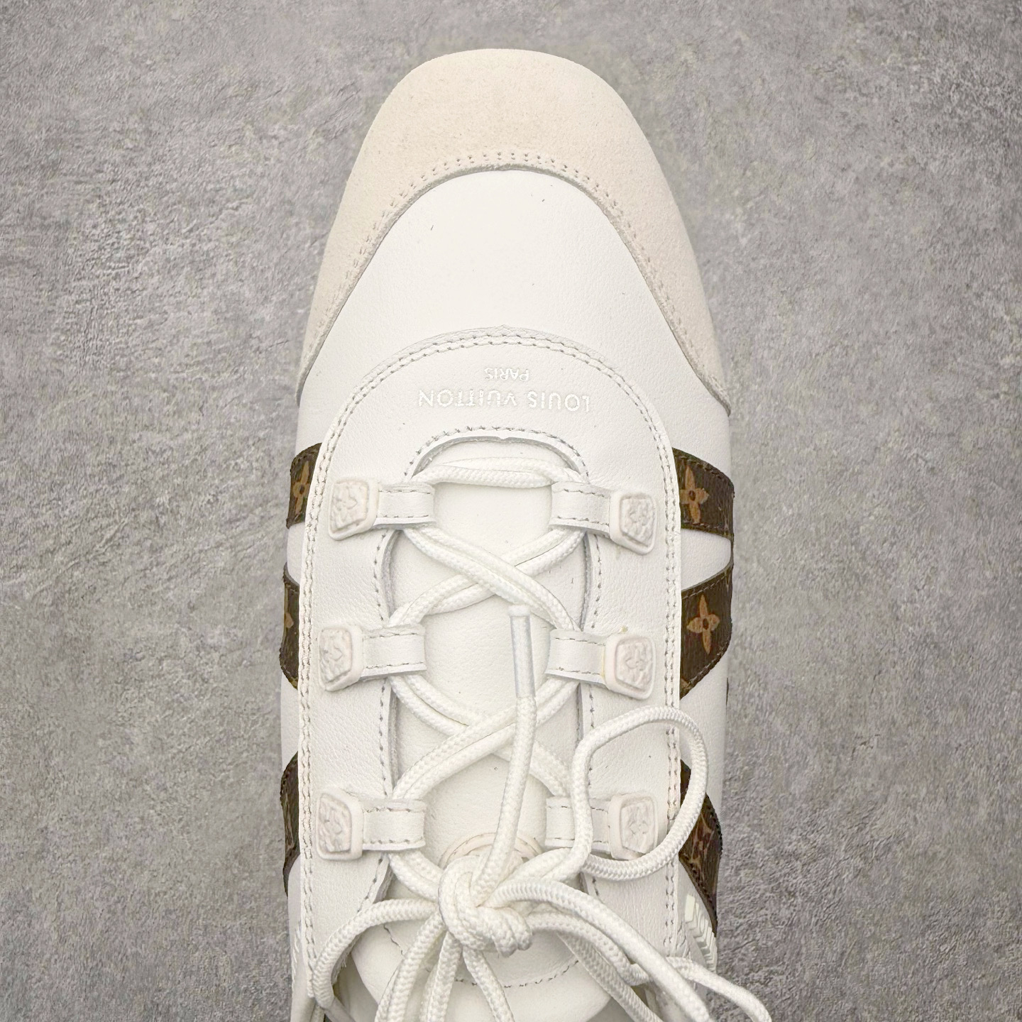 图片[4]-LOUIS VUITTON Sneakerina LV德训鞋 羊皮革 圆头系带 芭蕾风低帮生活休闲鞋 尺码：35 36 37 38 39 40-选品中心