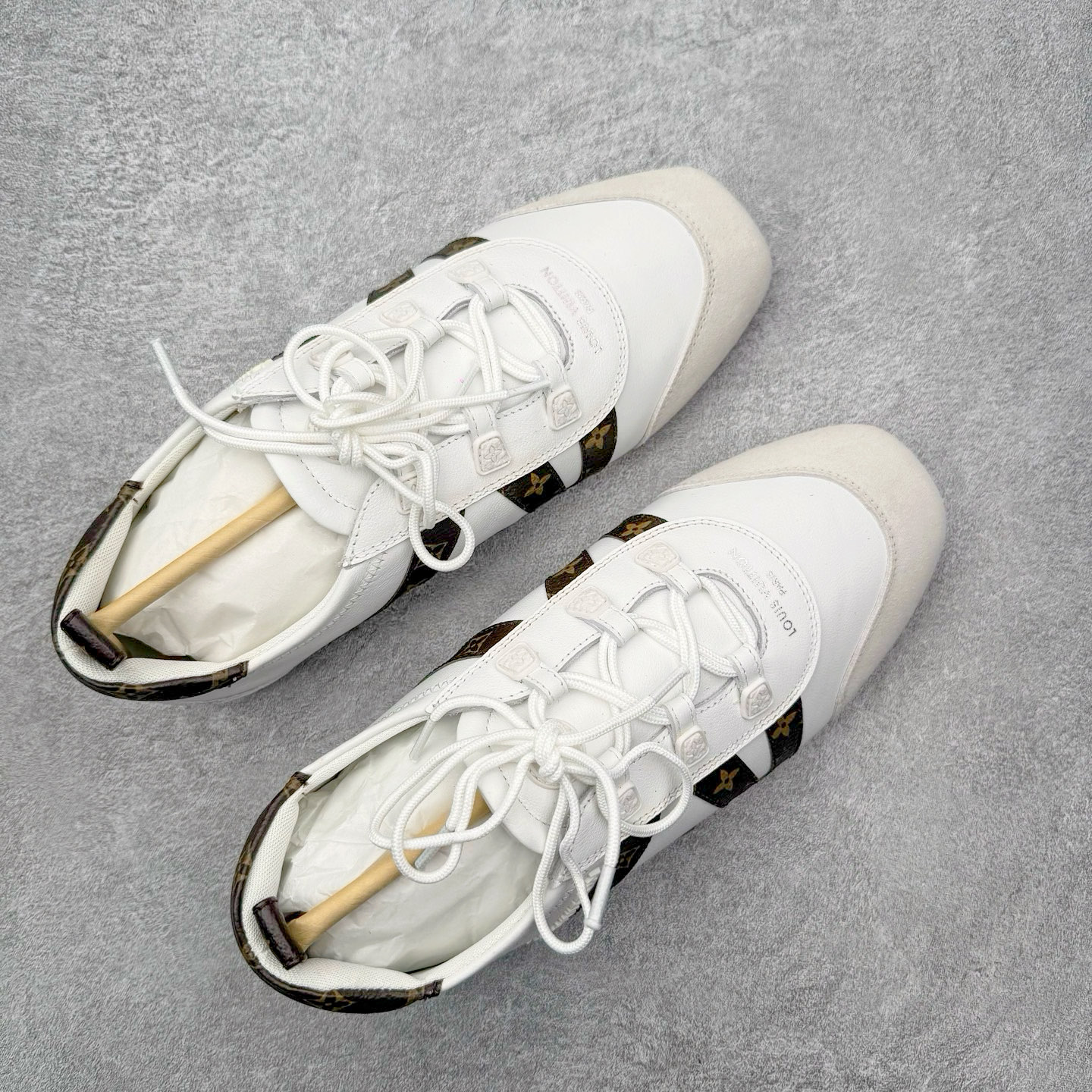 图片[3]-LOUIS VUITTON Sneakerina LV德训鞋 羊皮革 圆头系带 芭蕾风低帮生活休闲鞋 尺码：35 36 37 38 39 40-选品中心