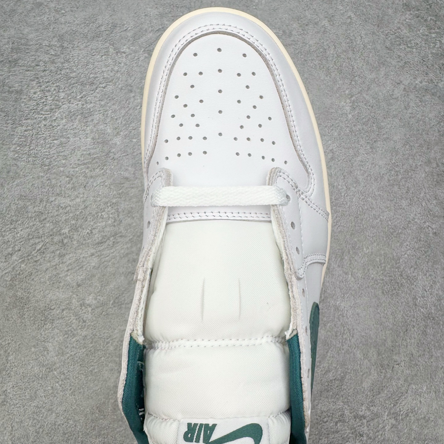 ＃DG纯原福利‼️Air Jordan AJ1 系列 高端零售特供批次 产品品控稳定性领先行业 各方面均