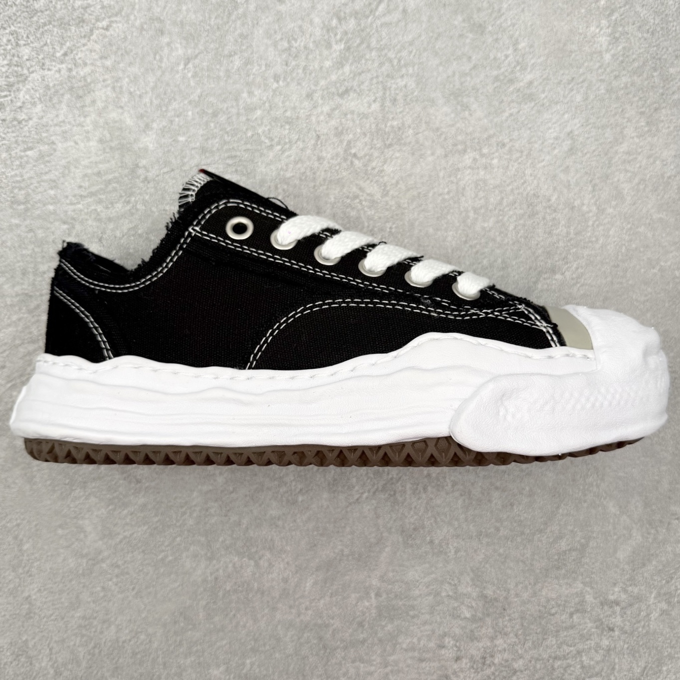 Maison Mihara Yasuhiro Hank Sneakers 三原康裕开口笑创新溶解风变形溶