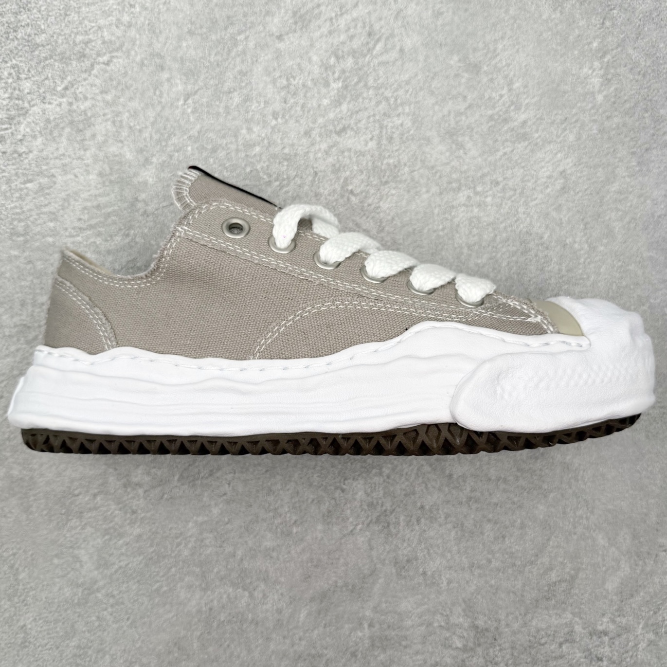 Maison Mihara Yasuhiro Hank Sneakers 三原康裕开口笑创新溶解风变形溶