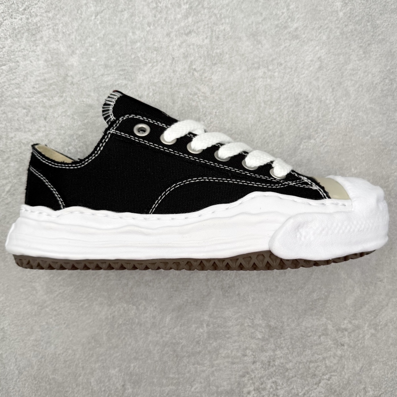 Maison Mihara Yasuhiro Hank Sneakers 三原康裕开口笑创新溶解风变形溶