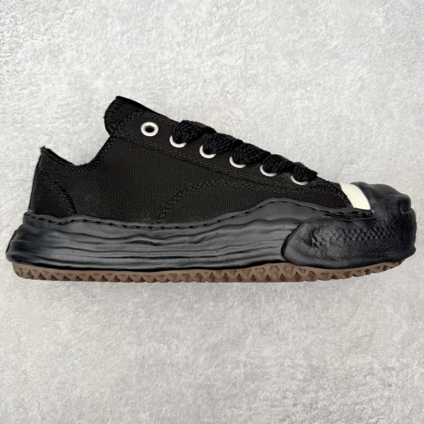 Maison Mihara Yasuhiro Hank Sneakers 三原康裕开口笑创新溶解风变形溶
