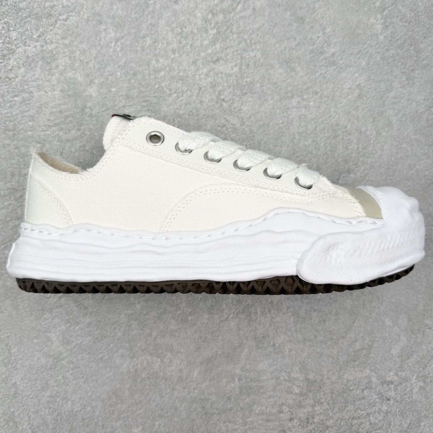 Maison Mihara Yasuhiro Hank Sneakers 三原康裕开口笑创新溶解风变形溶