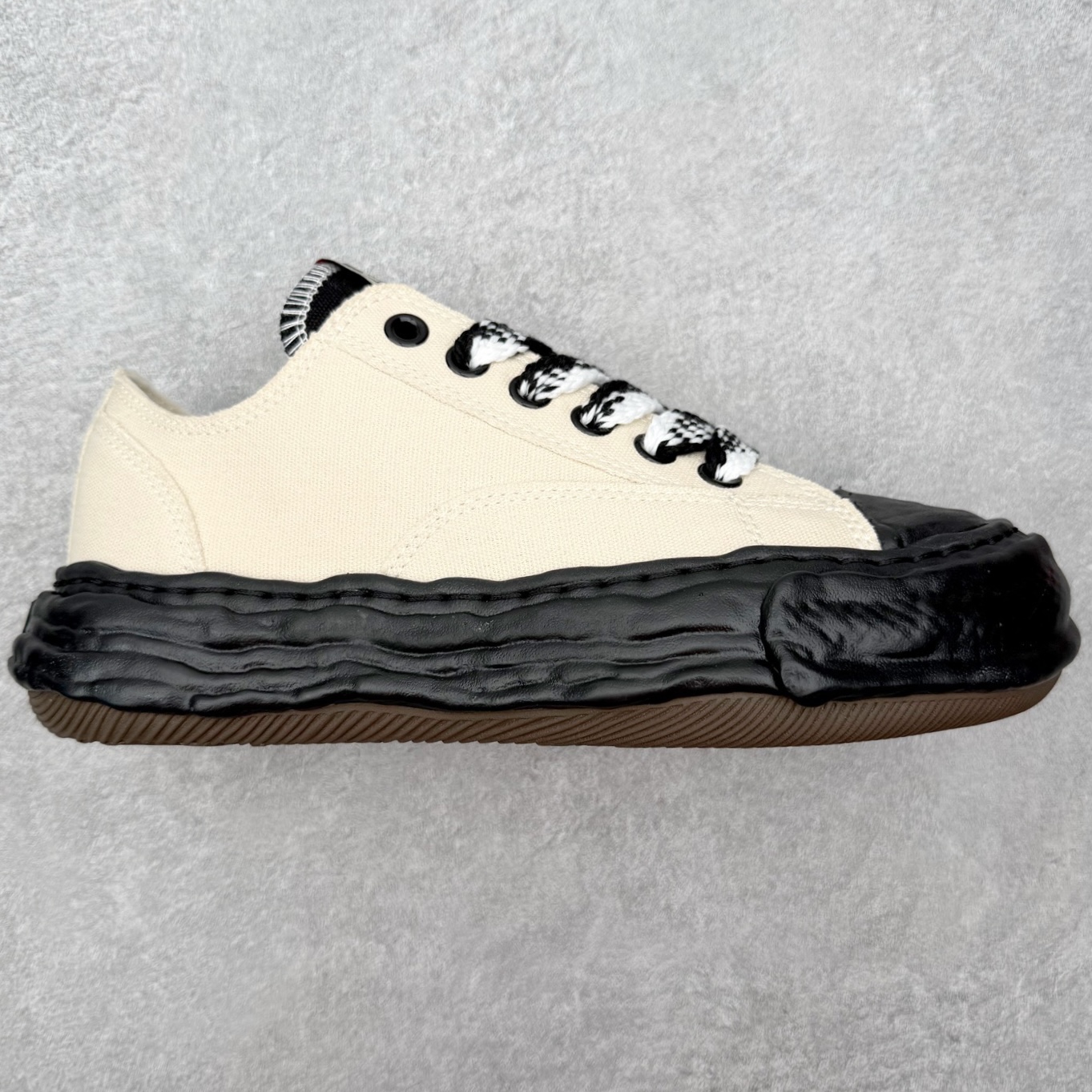 Maison Mihara Yasuhiro OG Sole Sneakers 三原康裕创新溶解风变形溶