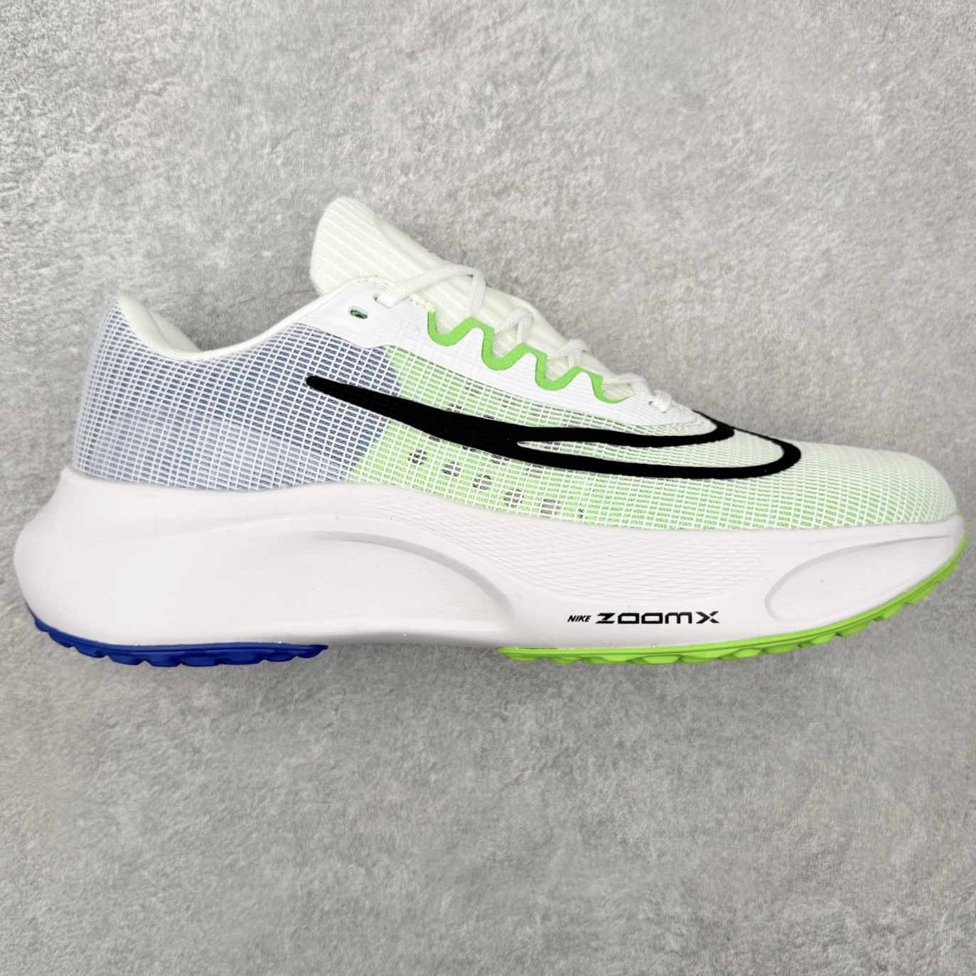 ＃福利特价‼️ NK Zoom Fly 5 马拉松长跑运动休闲缓震碳板跑步鞋 实拍调校N版已经零色差零失