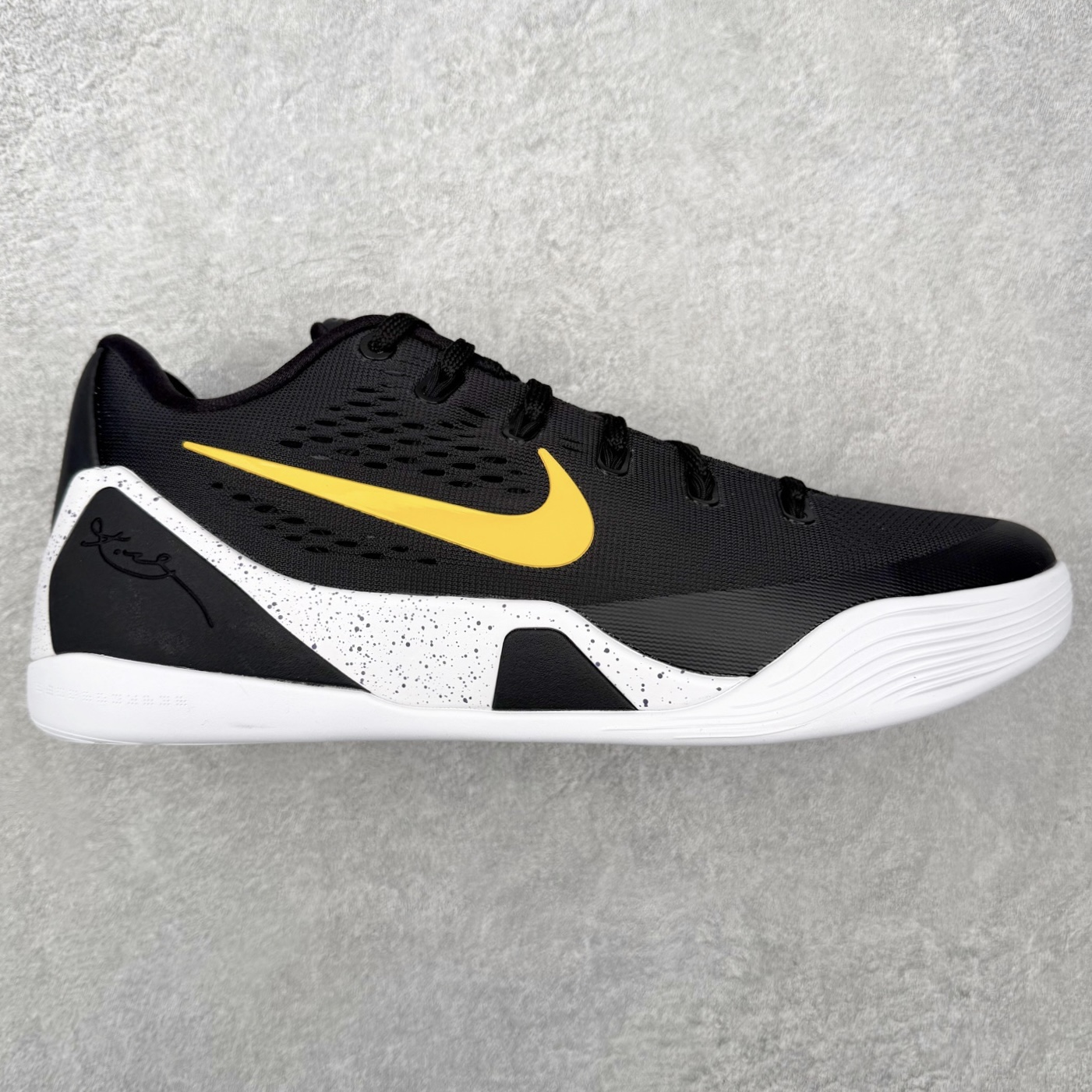 ＃GX纯原 NK Kobe 9 Low EM PE 科比九代舒适减震防滑低帮篮球鞋 黑金 IH1401-