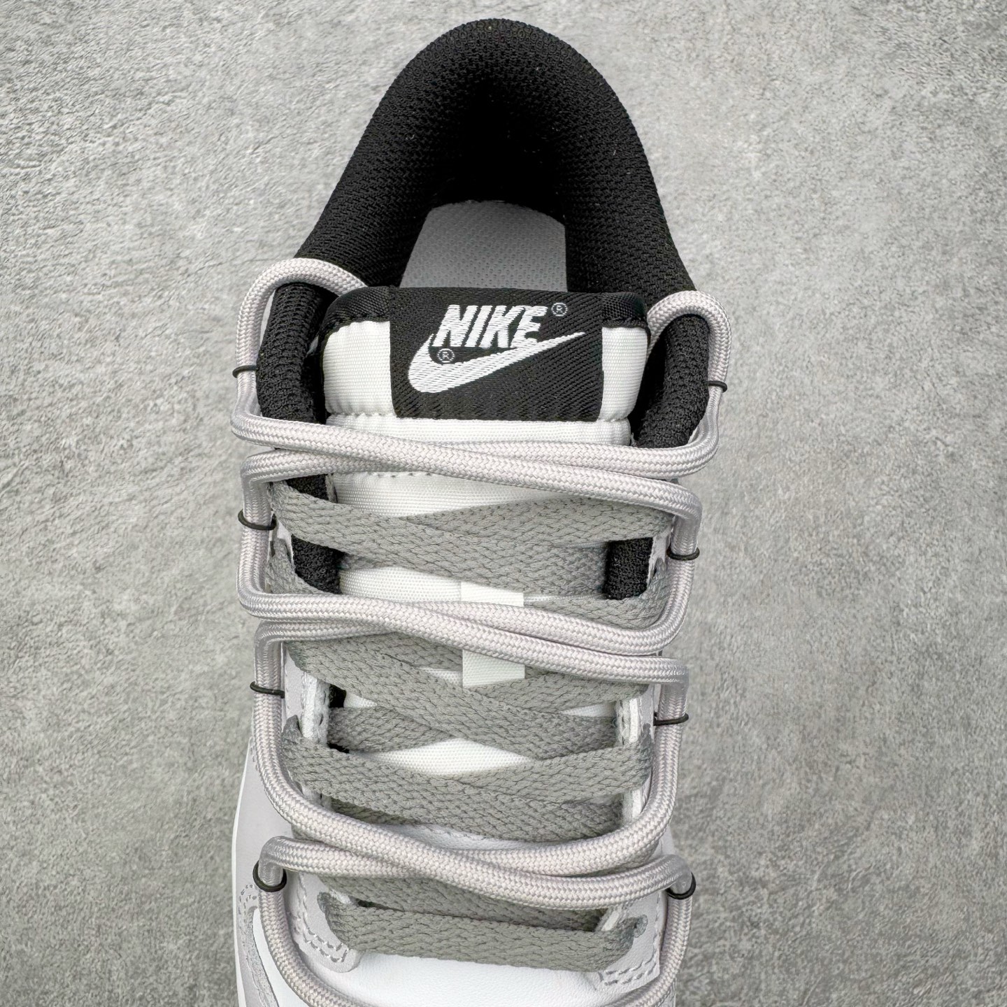 ＃YC纯原 NK Dunk Low 暮山紫 CW1590-100 此款灵感取自天光将尽时，远山那一抹氤氲