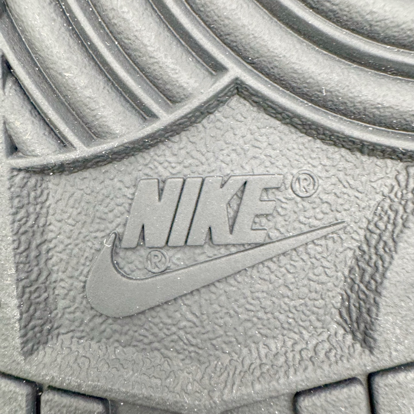 ＃YC纯原 NK Dunk Low 暮山紫 CW1590-100 此款灵感取自天光将尽时，远山那一抹氤氲