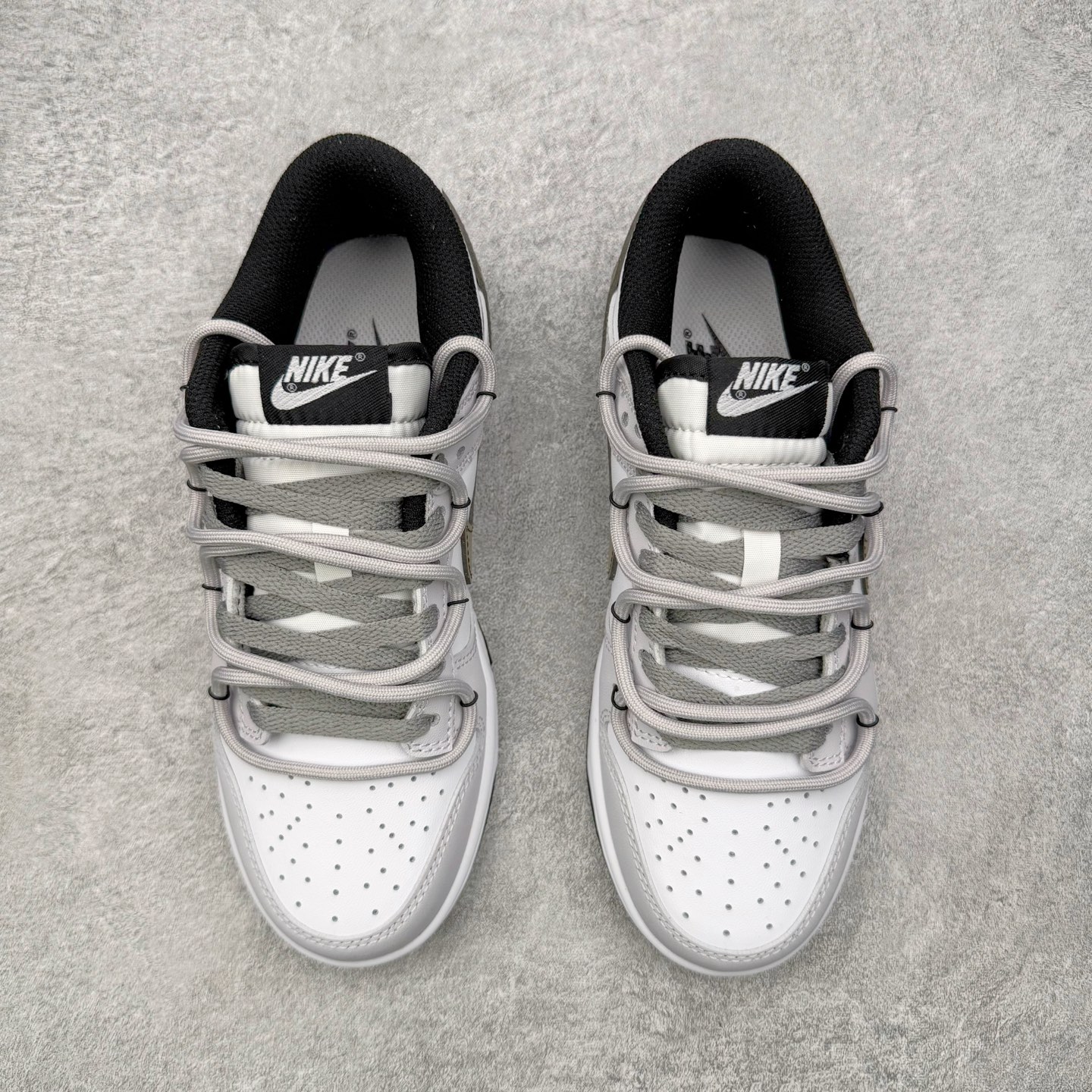 ＃YC纯原 NK Dunk Low 暮山紫 CW1590-100 此款灵感取自天光将尽时，远山那一抹氤氲