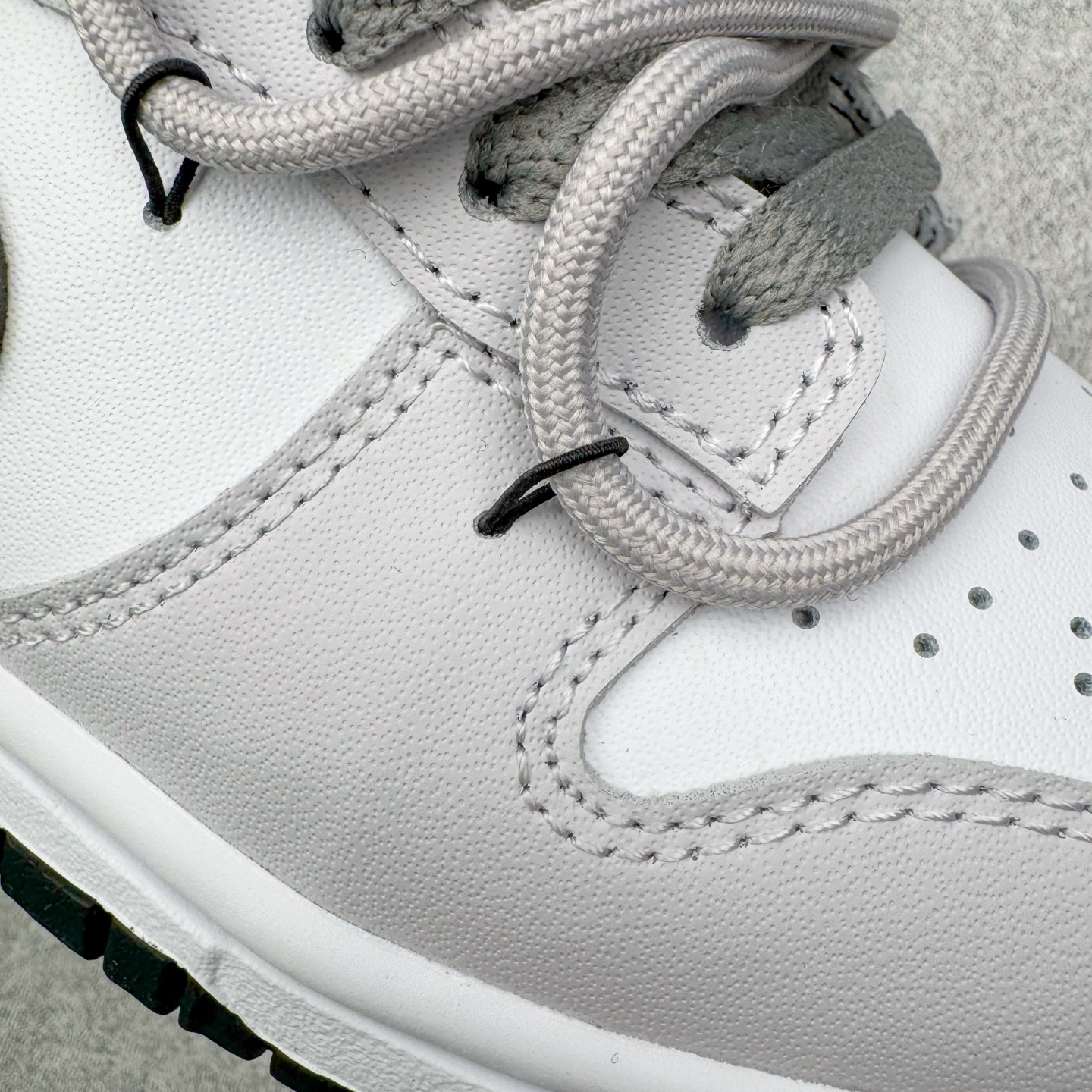 ＃YC纯原 NK Dunk Low 暮山紫 CW1590-100 此款灵感取自天光将尽时，远山那一抹氤氲