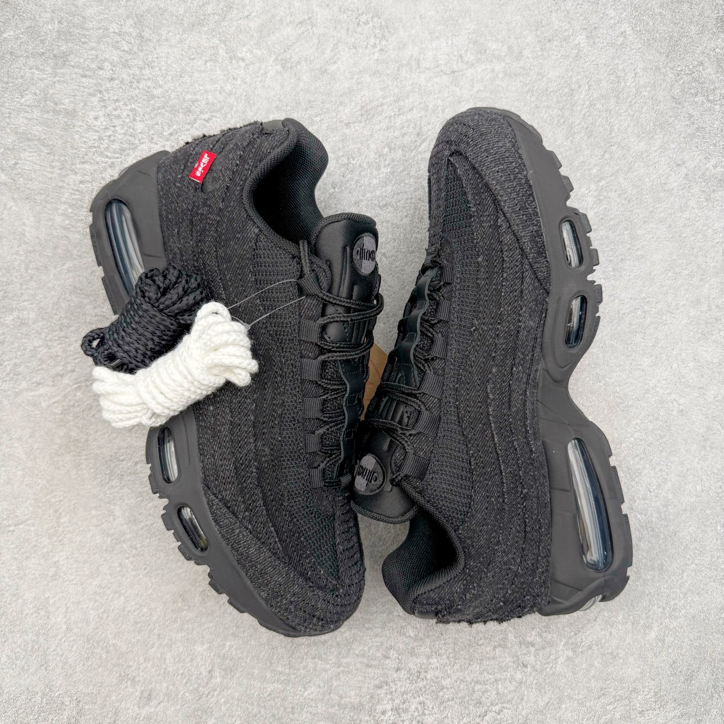 ＃KZ神版 Levi's x NK Air Max 95 舒适耐磨 低帮跑步鞋 男女同款 李维斯联名黑色
