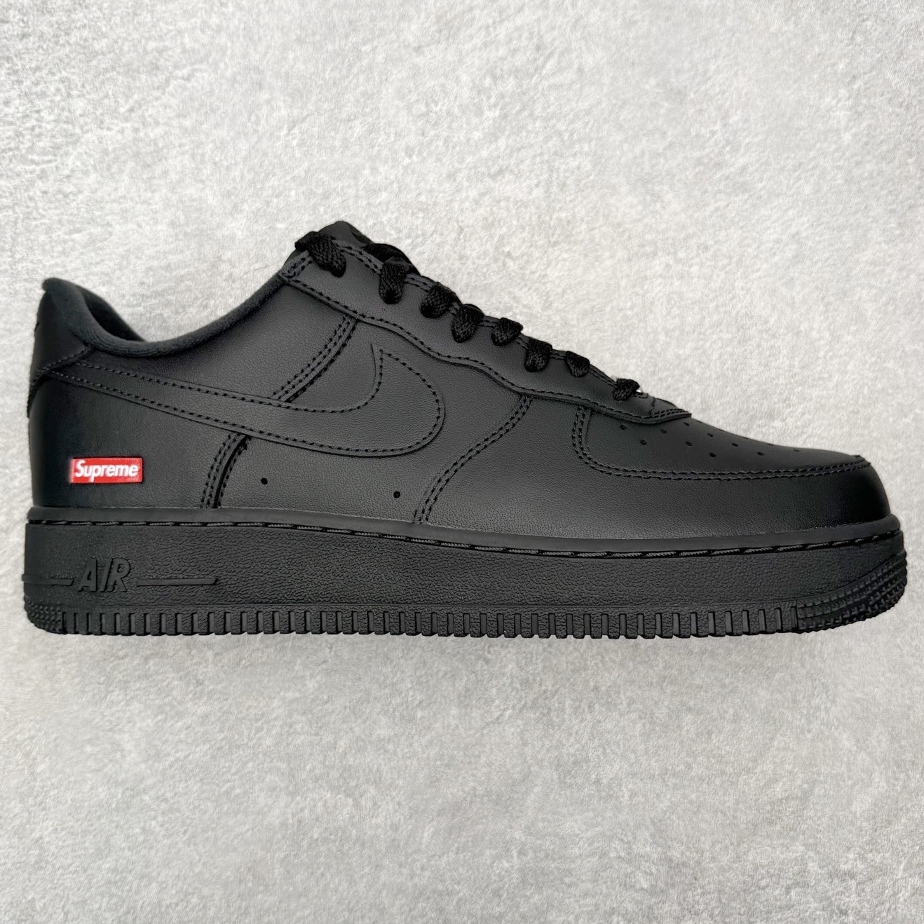 ＃GX Supreme x NK Air Force 1 Low '07 空军一号低帮经典板鞋 联名黑红