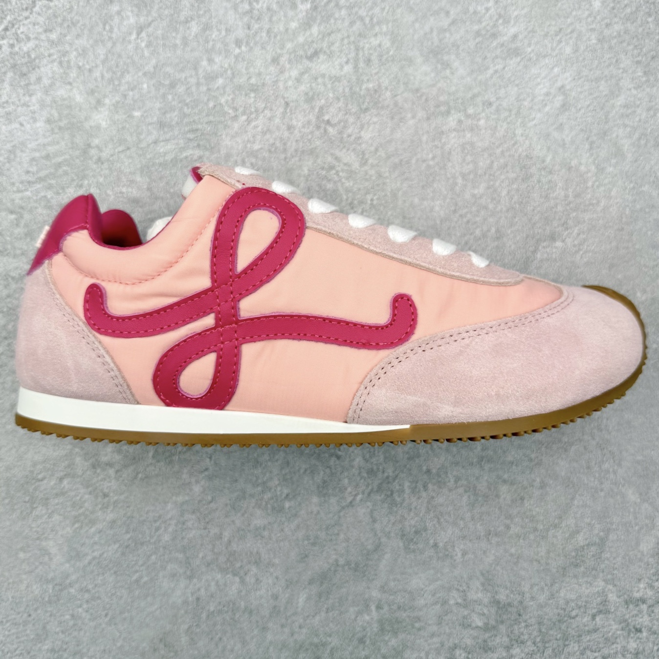 罗意威Loewe Ballet Runner 2.0 Sneakers 芭蕾舞2.0系列阿甘复古风德训薄