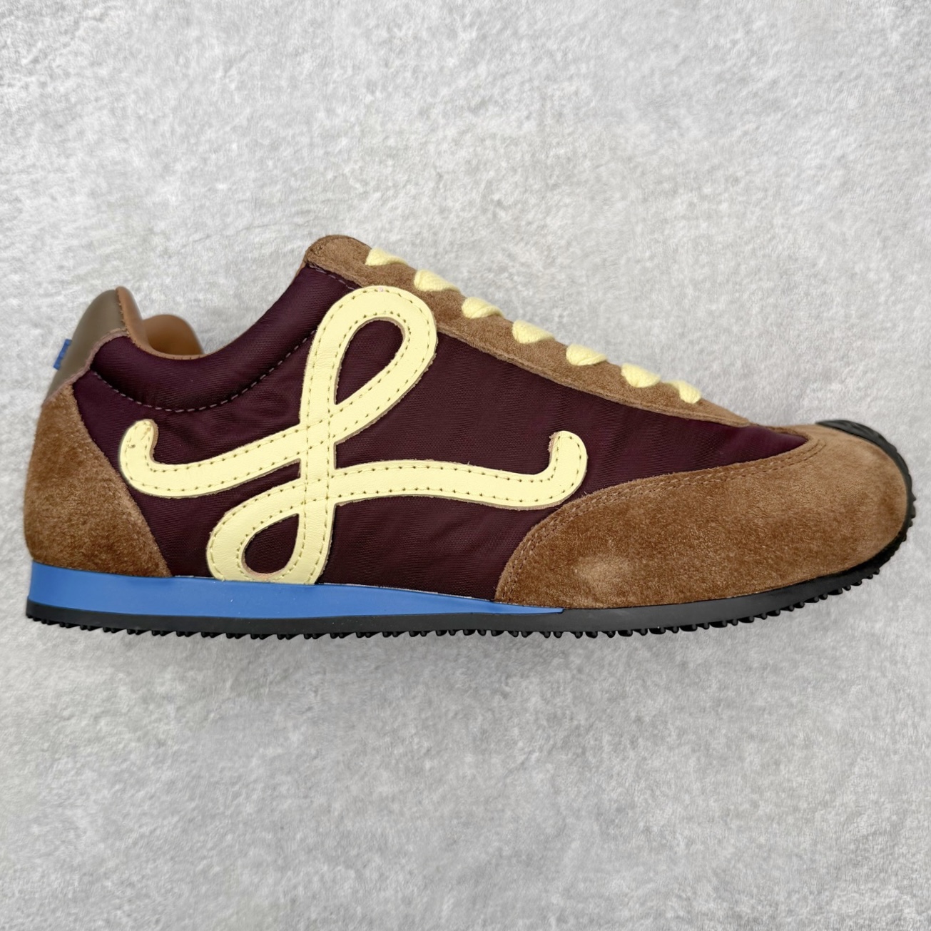 罗意威Loewe Ballet Runner 2.0 Sneakers 芭蕾舞2.0系列阿甘复古风德训薄