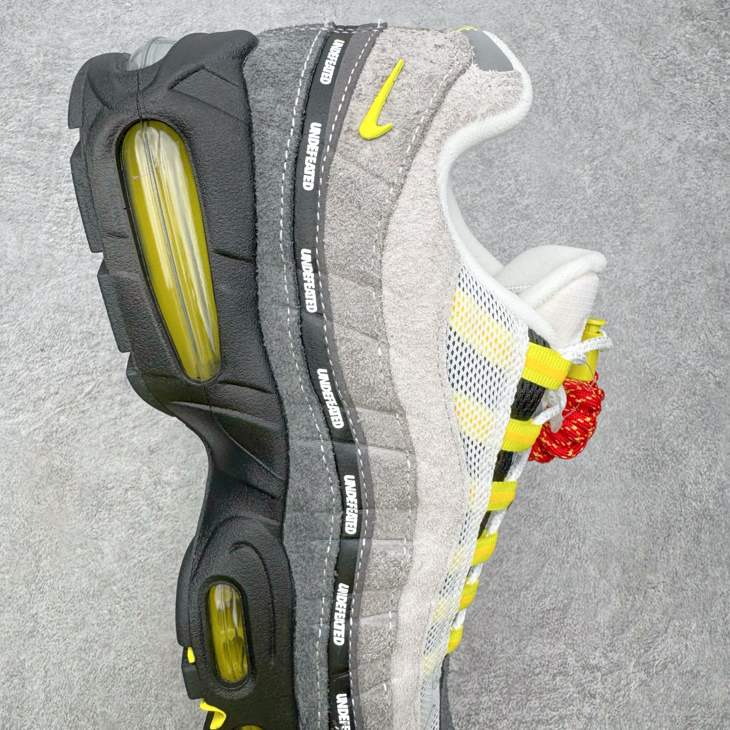 ＃KZ神版 UNDEFEATED x NK Air Max 95 SP 上海限定 联名灰黄 IB4523