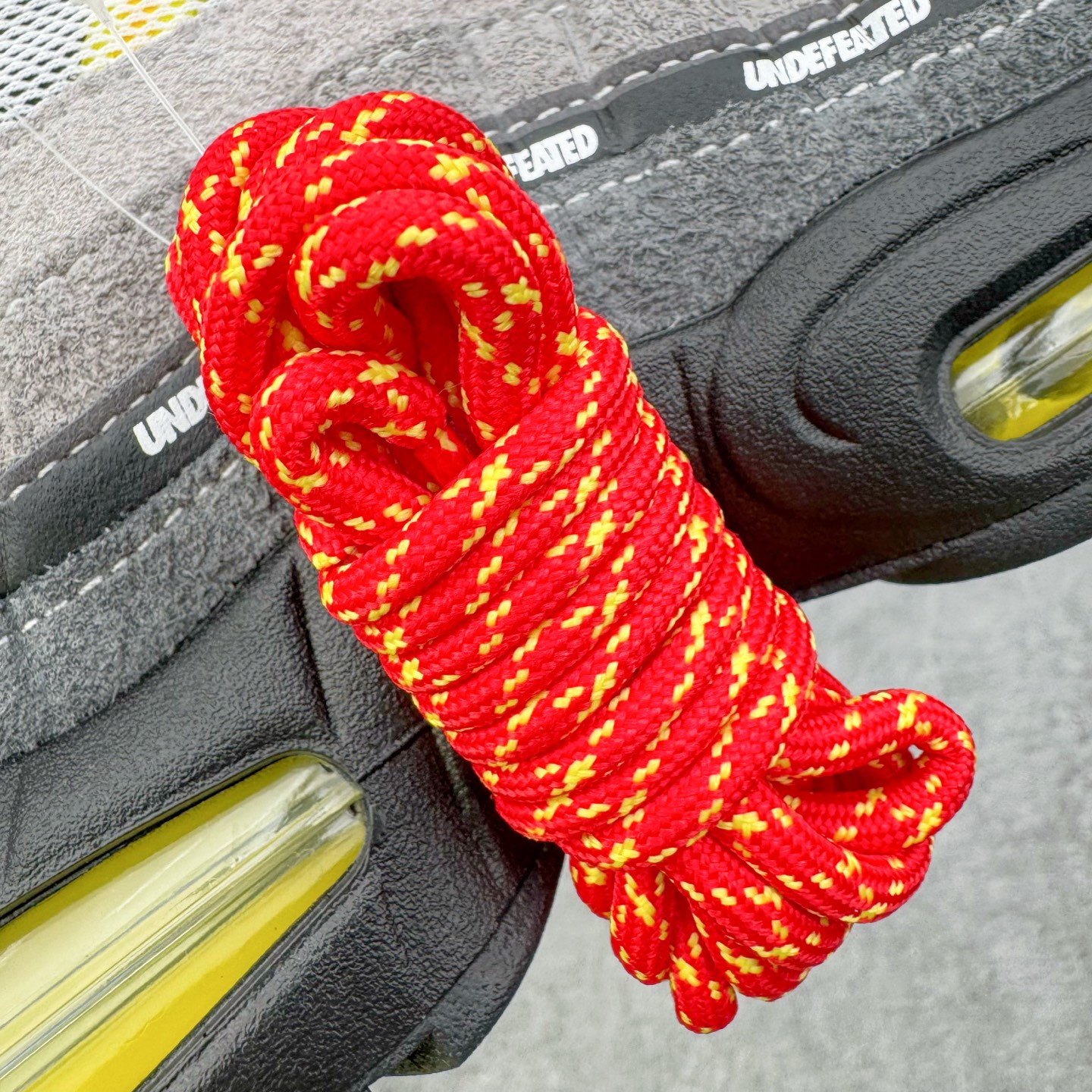 ＃KZ神版 UNDEFEATED x NK Air Max 95 SP 上海限定 联名灰黄 IB4523