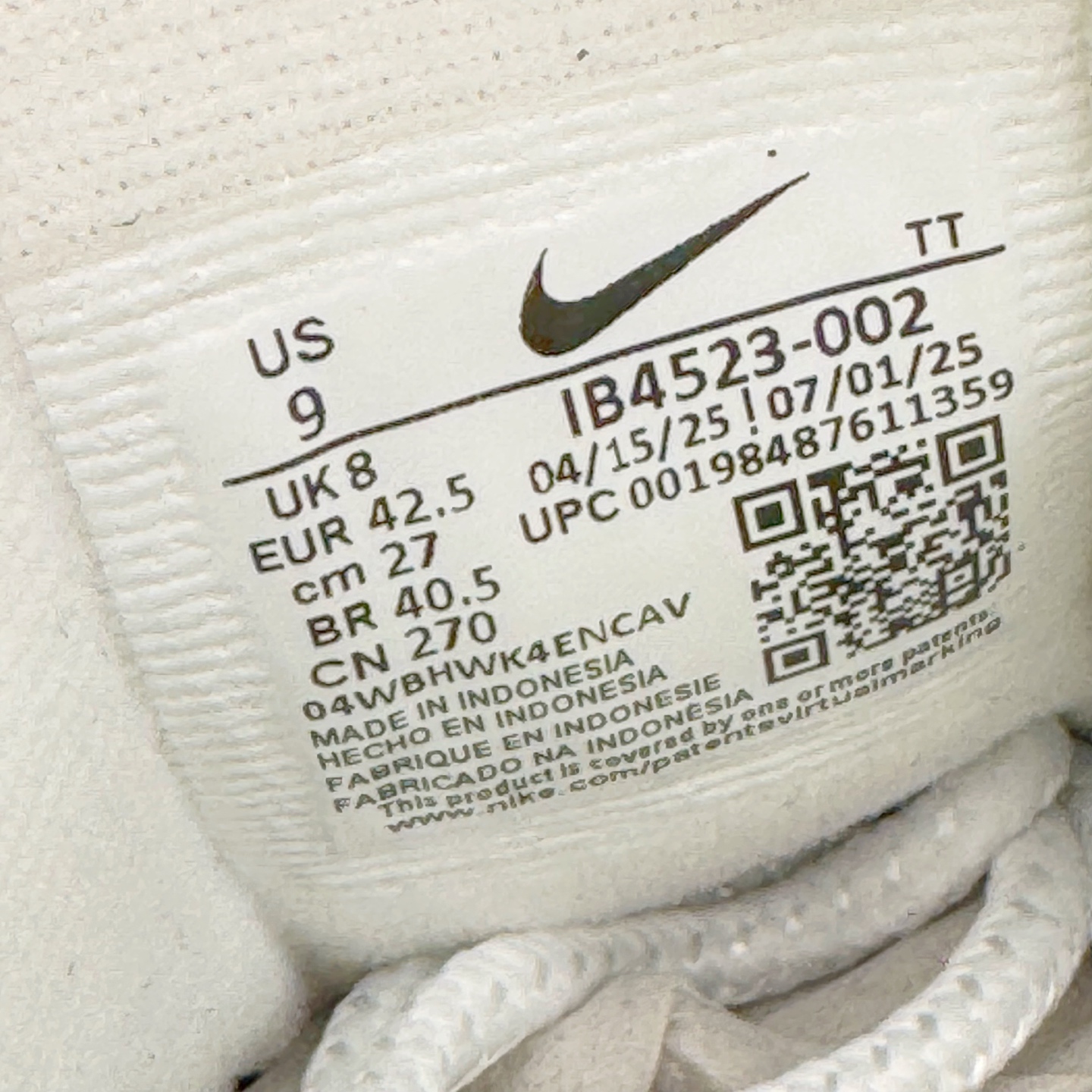 图片[12]-＃KZ神版 UNDEFEATED x NK Air Max 95 SP 上海限定 联名灰黄 IB4523-002 亲自操刀耗时半年开发 重金购买全套印尼原厂纸板楦头开发 2025官方主推系列 致敬诞生30周年的传奇鞋型 Air Max 95 系列再度重磅复刻归来 以全新配色续写光辉历史 更以现代手法重塑经典 将复古风格与前沿科技完美融合 一比一鞋头弧度高度鞋身弧度 东莞原厂模具大底 一码一模 原厂高韧性Tpu 独家供应45.5 48.5 原厂特供同批次皮料与Zp零色差 原厂特供内外标均可过绿X扫描认证 独家原装Big Bubble气垫 气垫体积更大 提供更强的缓震性能和回弹性 进口玻璃冲刀皮料裁剪零毛边 电脑针车工艺 鞋面不留荧光细节 平台可冲 超高鞋面清洁度 最高QC检验标准 控制溢胶瑕疵 每一双都是工艺品 实拍调校N版已经零色差零失真 百分百还原实物色彩所见即所得 不存在货不对板色差等低级问题 选购参考实物拍摄 不混卖不参货 只用心做好货严格选品 承诺混一赔十 尺码：40 40.5 41 42 42.5 43 44 44.5 45 45.5 46 47.5 48.5-选品中心