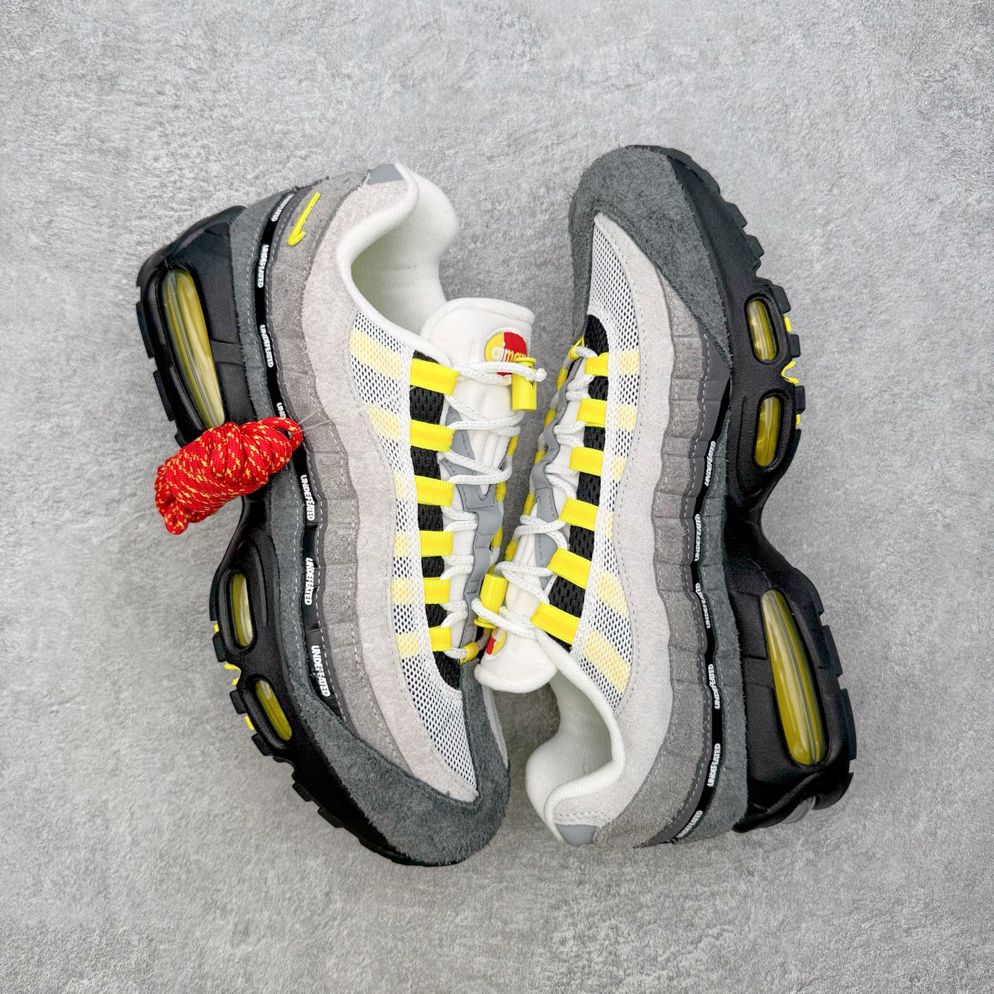 ＃KZ神版 UNDEFEATED x NK Air Max 95 SP 上海限定 联名灰黄 IB4523