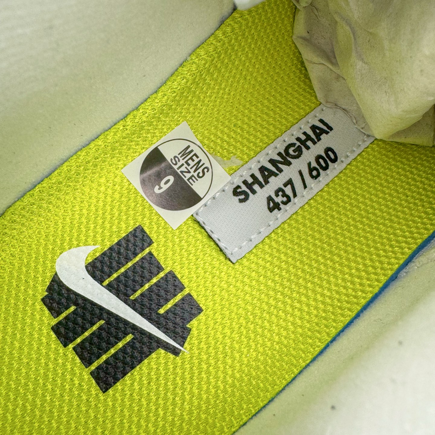 ＃KZ神版 UNDEFEATED x NK Air Max 95 SP 上海限定 联名灰黄 IB4523