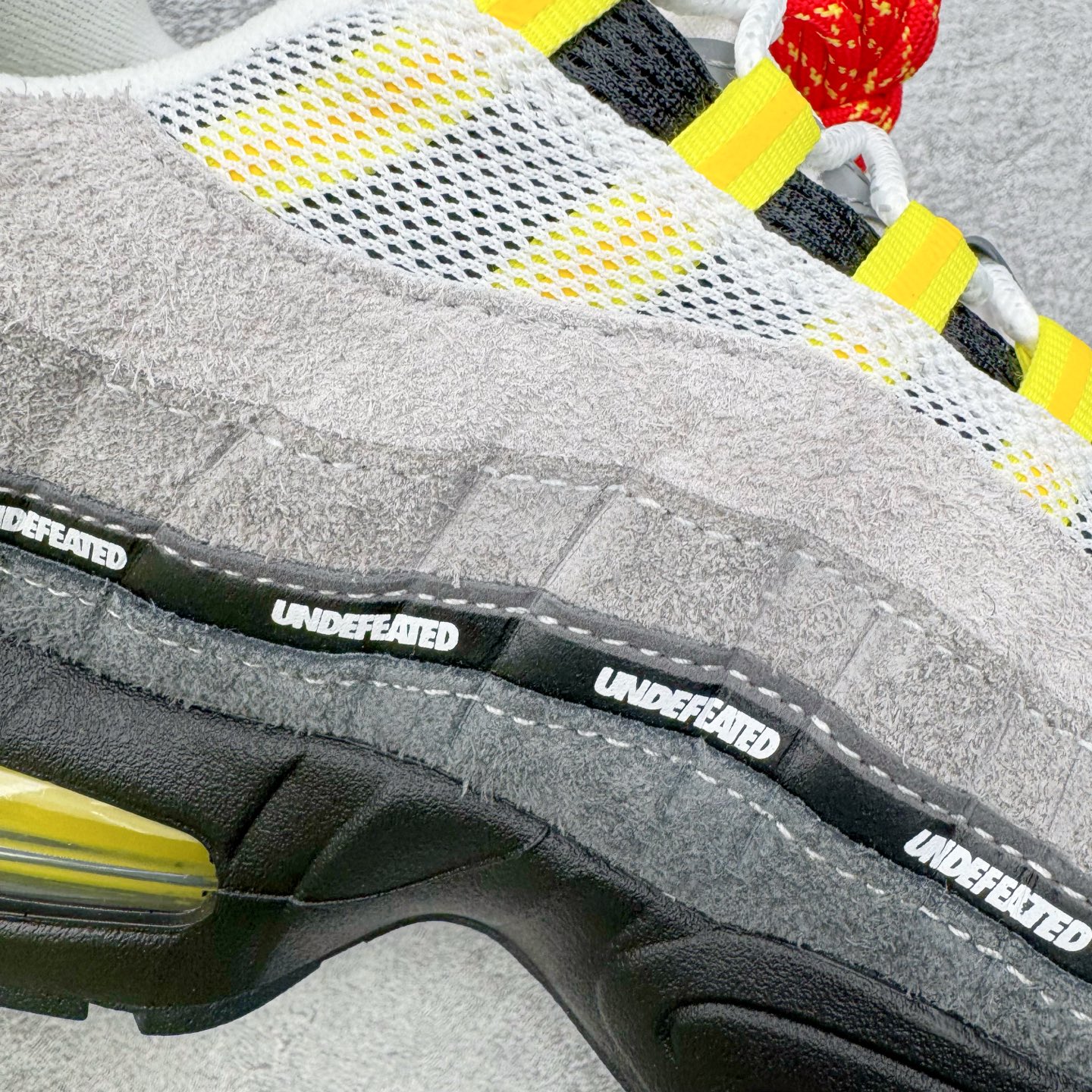 ＃KZ神版 UNDEFEATED x NK Air Max 95 SP 上海限定 联名灰黄 IB4523