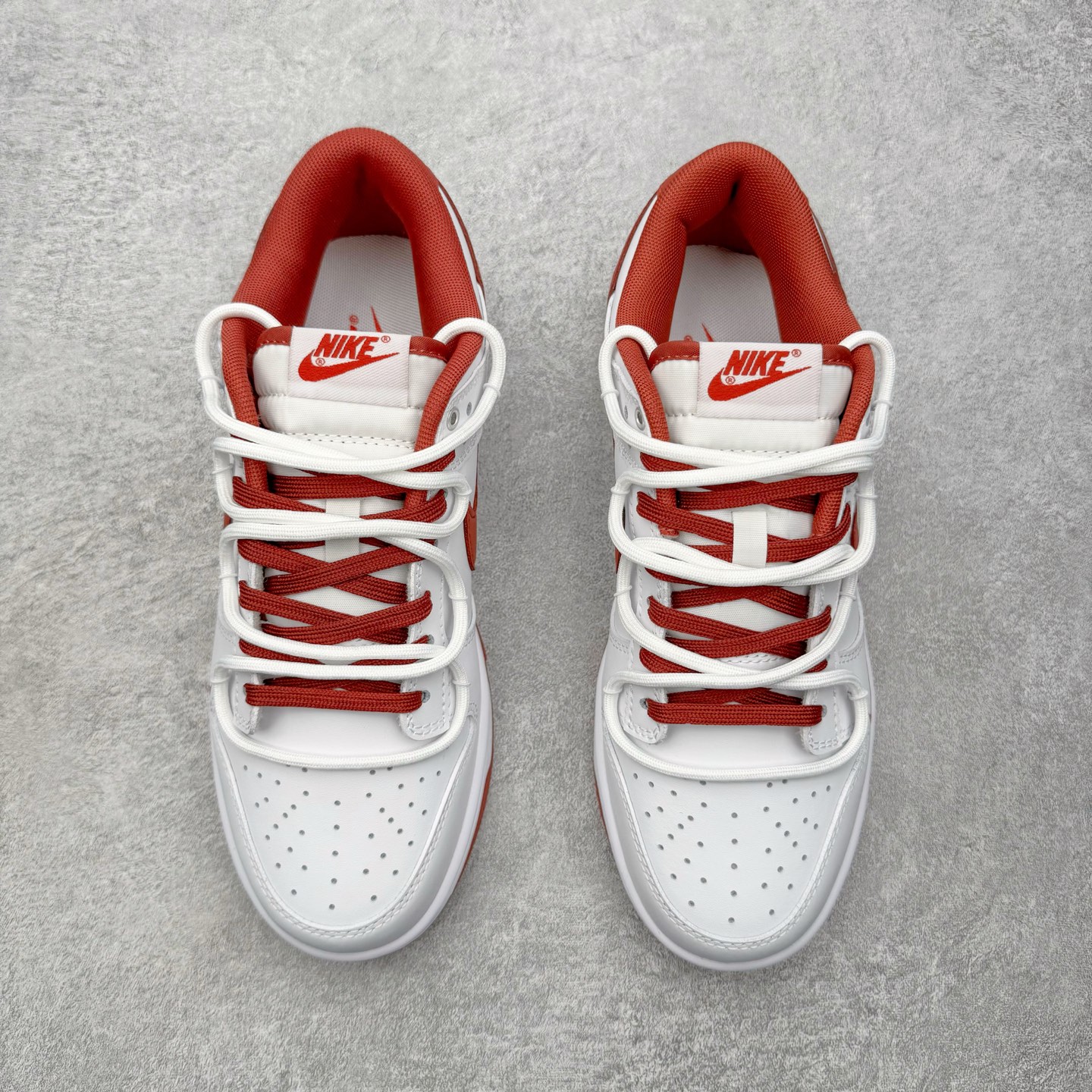 ＃YC纯原福利‼️NK Dunk Low 定制系列天花板 无原鞋不开发 全系列得物原鞋一比一校对开发 配