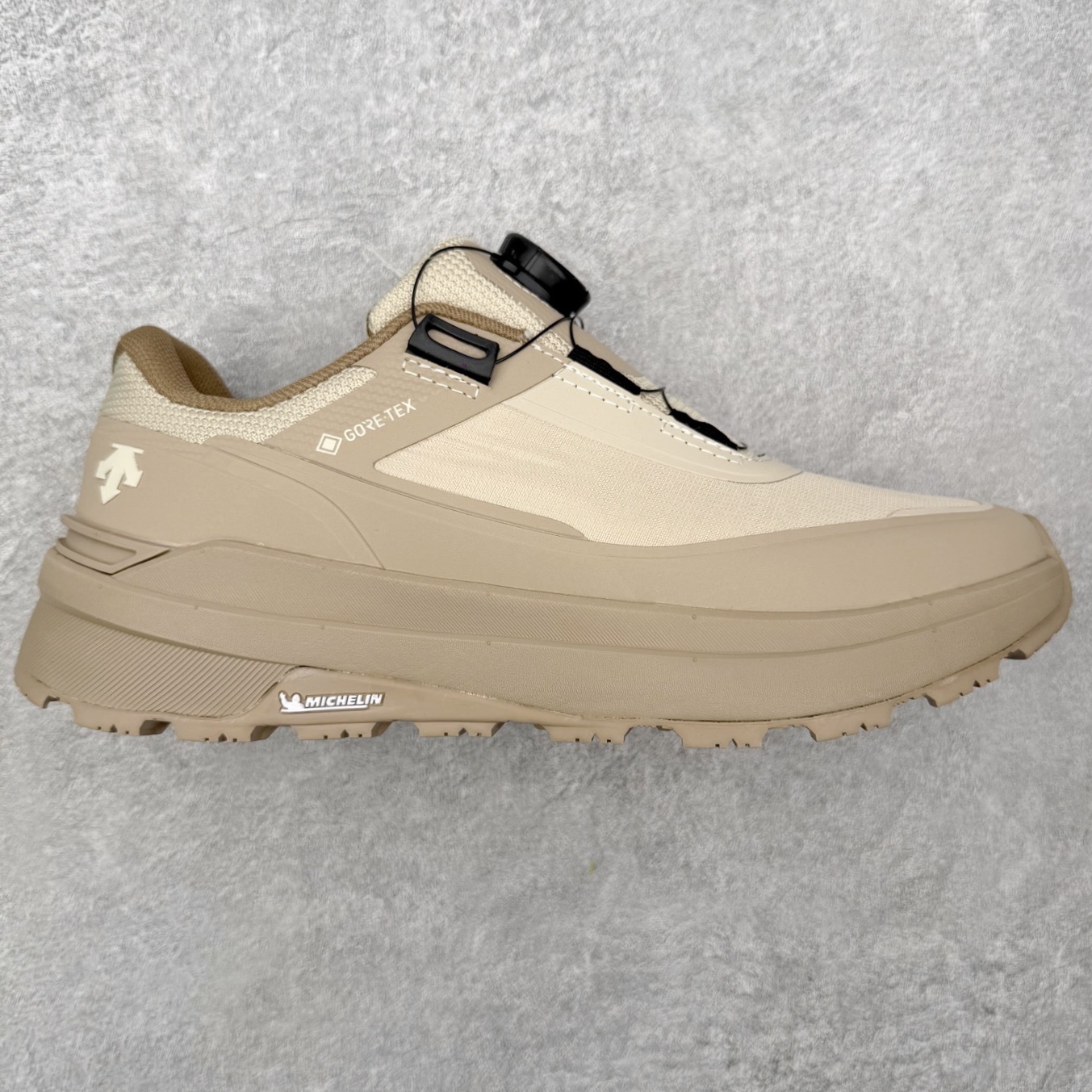 迪桑特DESCENTE Dualis 织物 PRIME GTX WIRE 2.0 BOA 防水低帮生活休