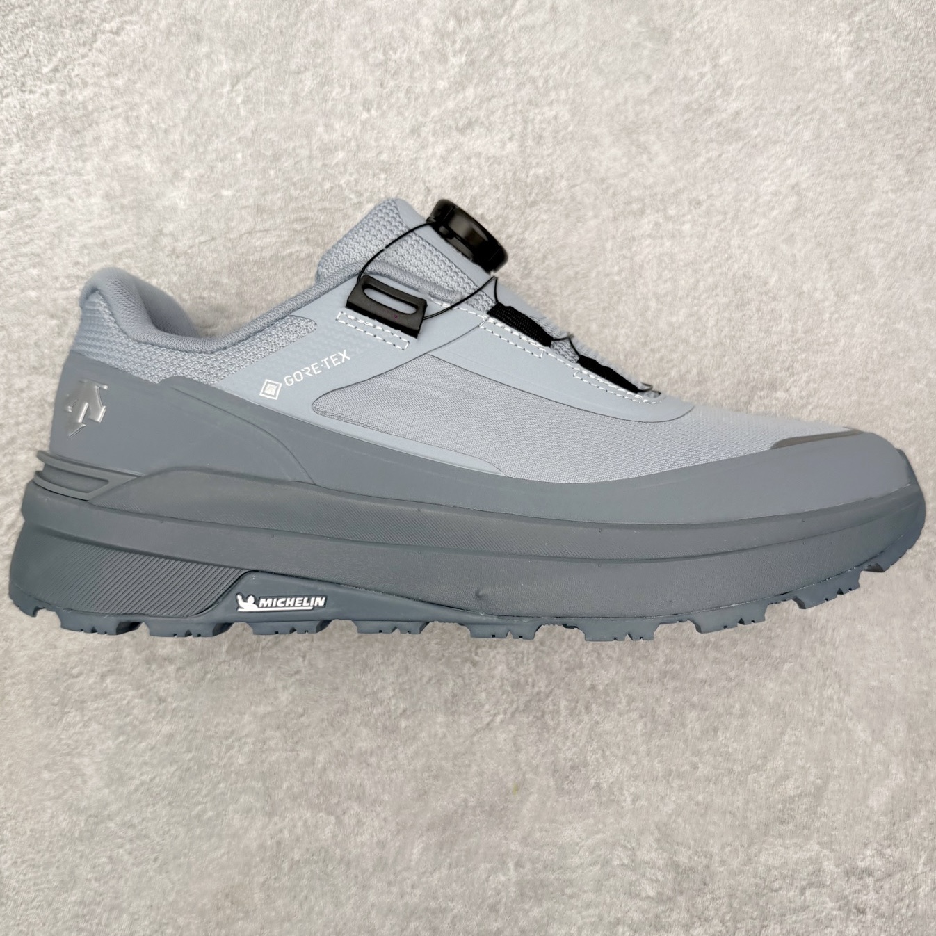 迪桑特DESCENTE Dualis 织物 PRIME GTX WIRE 2.0 BOA 防水低帮生活休