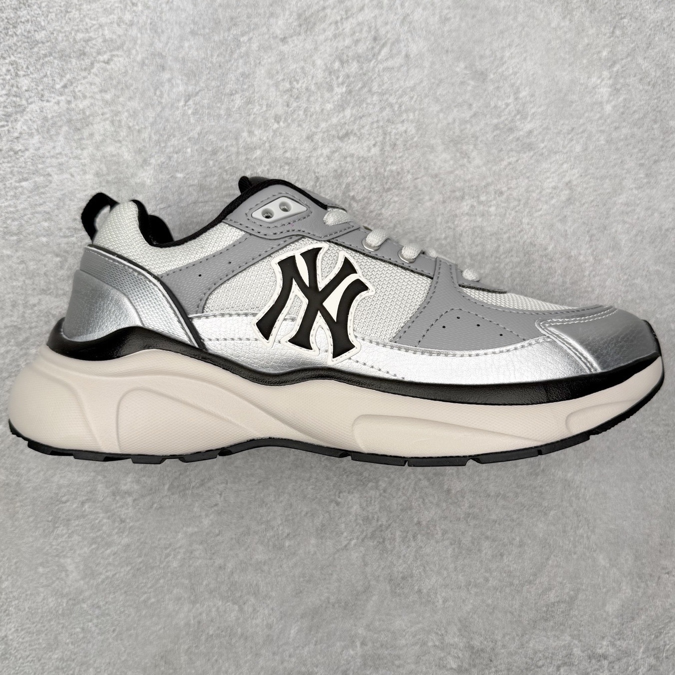 ＃DT纯原福利‼️MLB Chunky Runner 2024S 复古印花老爹鞋系列低帮轻量增高厚底百搭