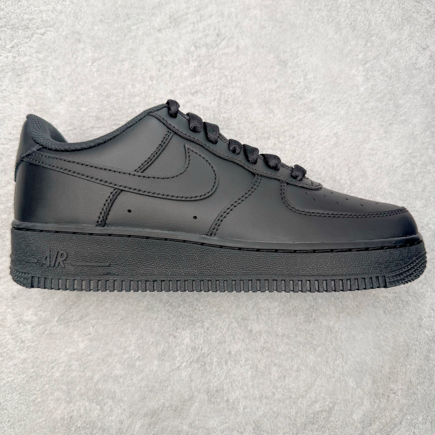 ＃VF专柜版 NK Air Force 1 Low '07 空军一号低帮经典板鞋 全黑 CW2288-0