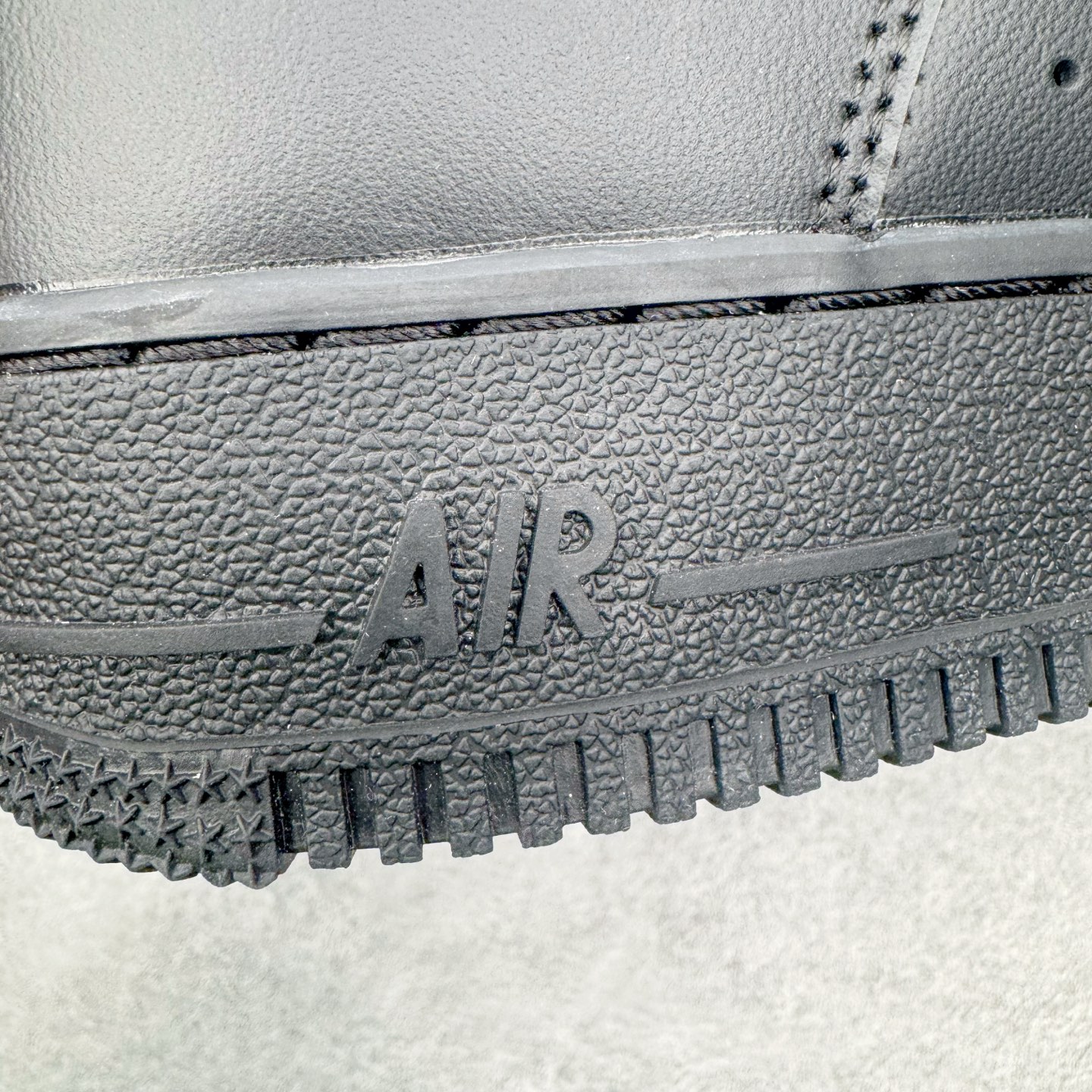 ＃VF专柜版 NK Air Force 1 Low '07 空军一号低帮经典板鞋 全黑 CW2288-0