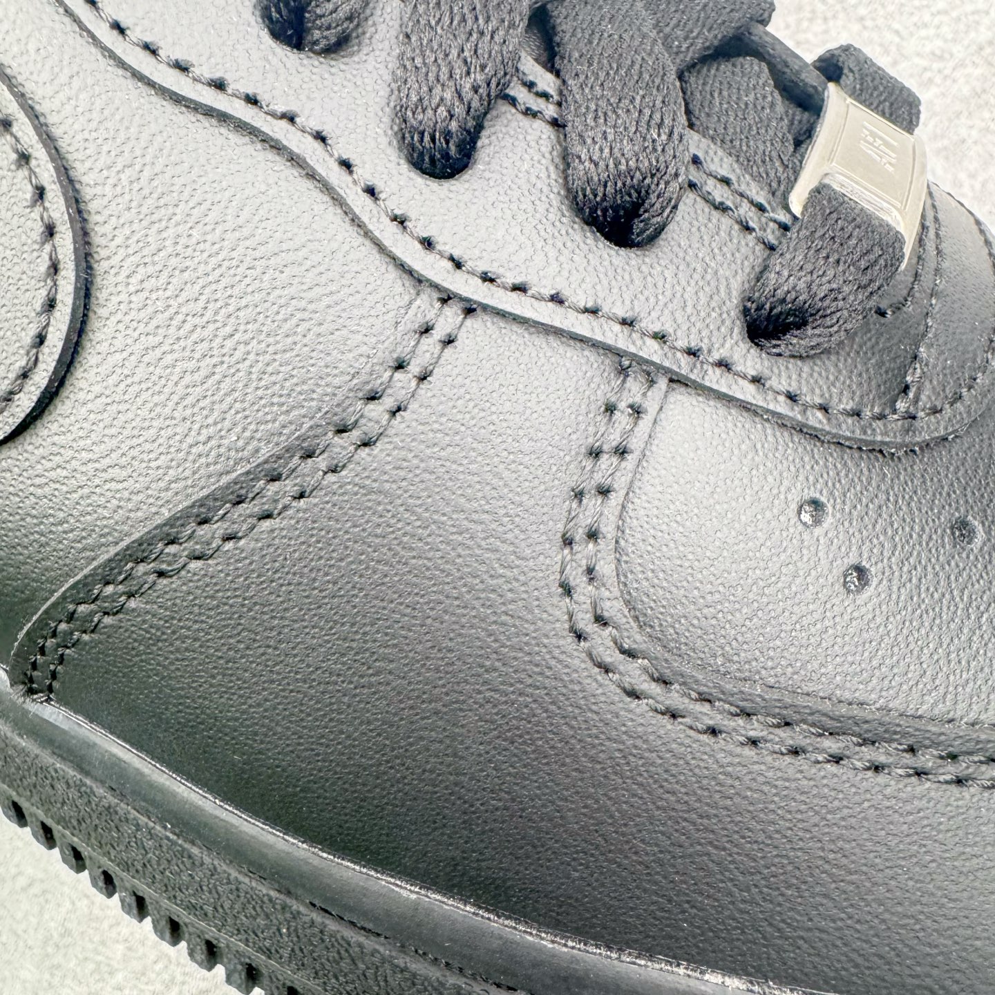 ＃VF专柜版 NK Air Force 1 Low '07 空军一号低帮经典板鞋 全黑 CW2288-0