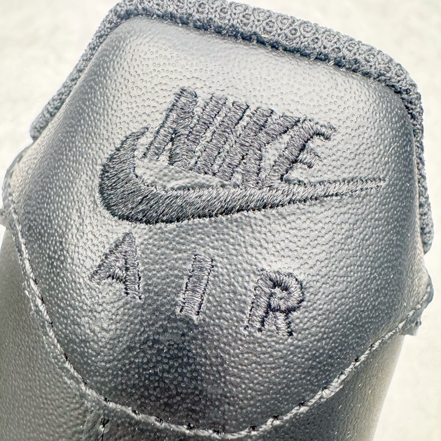 ＃VF专柜版 NK Air Force 1 Low '07 空军一号低帮经典板鞋 全黑 CW2288-0