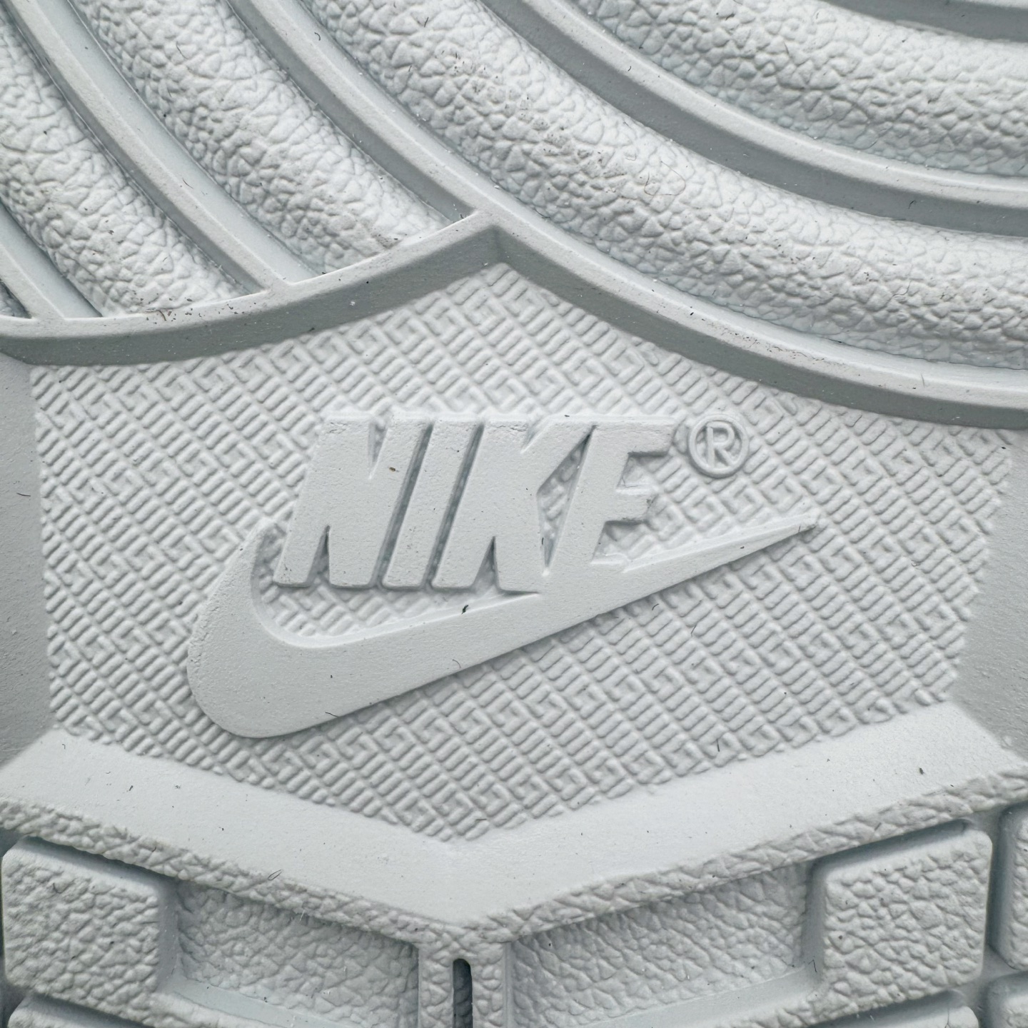# 纯原 Air Jordan AJ1 Mid 中帮 黑白蓝DQ8426-002 终端优势供应 市面中低 # 纯原 Air Jordan AJ1 Mid 中帮 黑白蓝DQ8426-002 终端优势供应 市面中低