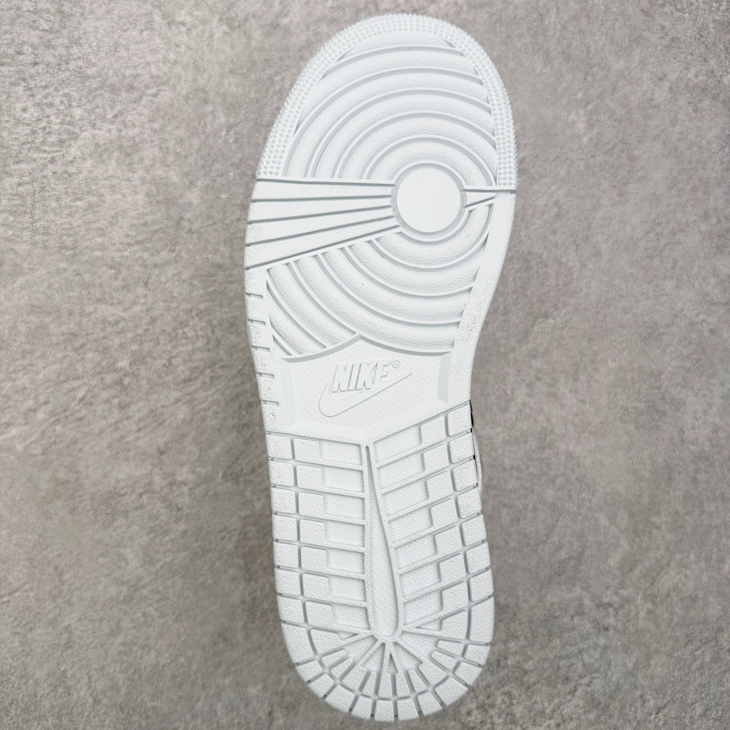 # 纯原 Air Jordan AJ1 Mid 中帮 黑白蓝DQ8426-002 终端优势供应 市面中低 # 纯原 Air Jordan AJ1 Mid 中帮 黑白蓝DQ8426-002 终端优势供应 市面中低