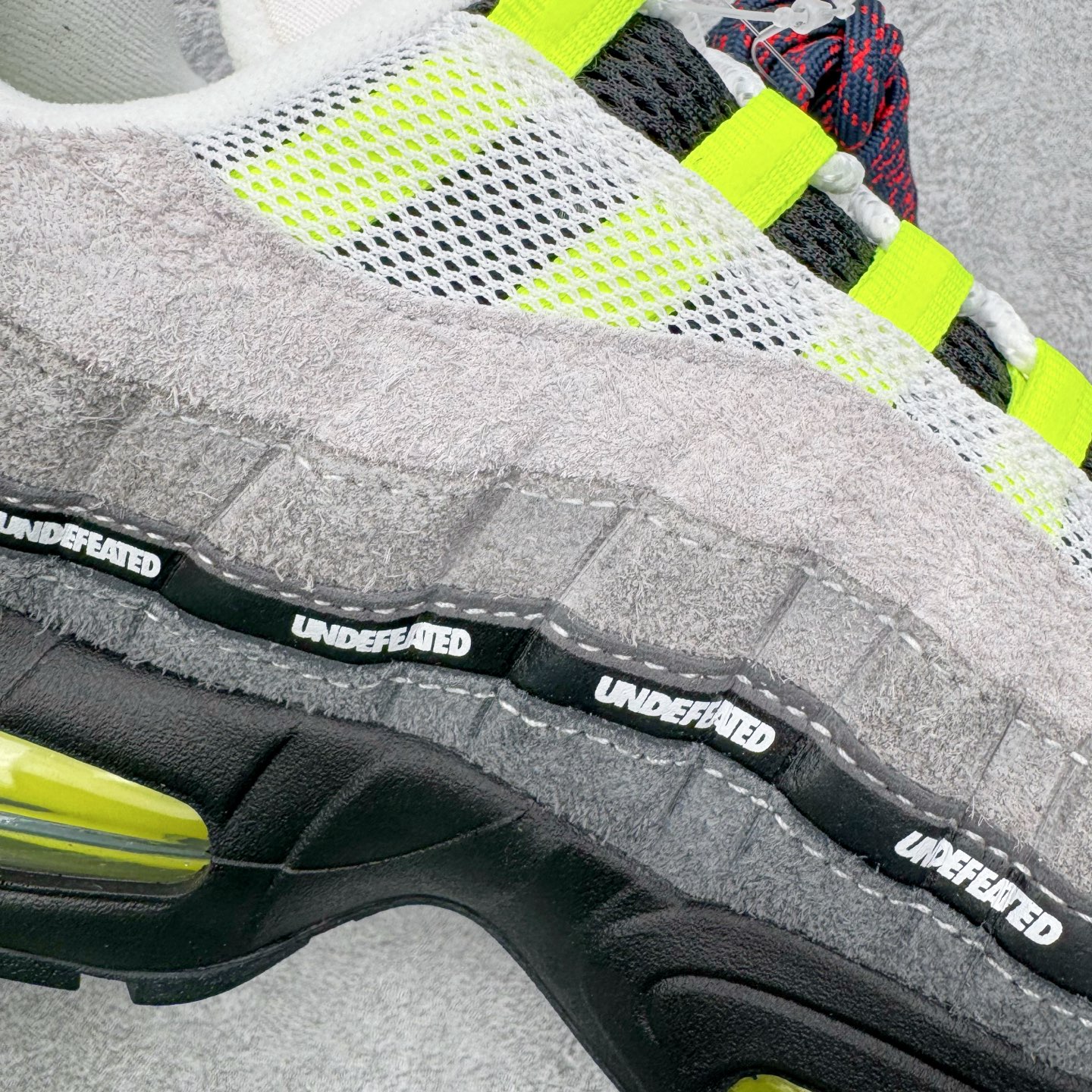 ＃KZ神版 UNDEFEATED x NK Air Max 95 SP 纽约限定 联名灰绿 IB4523