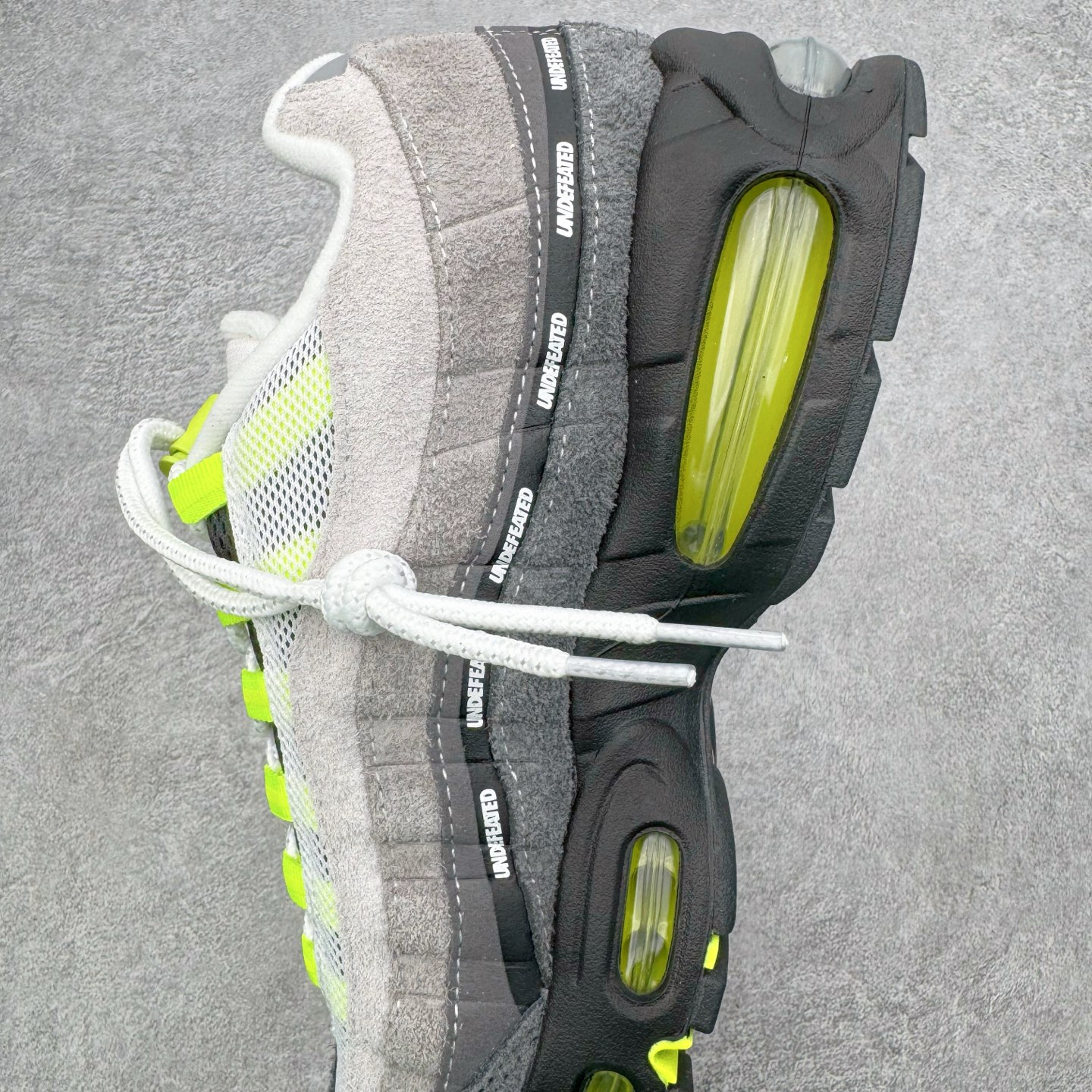＃KZ神版 UNDEFEATED x NK Air Max 95 SP 纽约限定 联名灰绿 IB4523