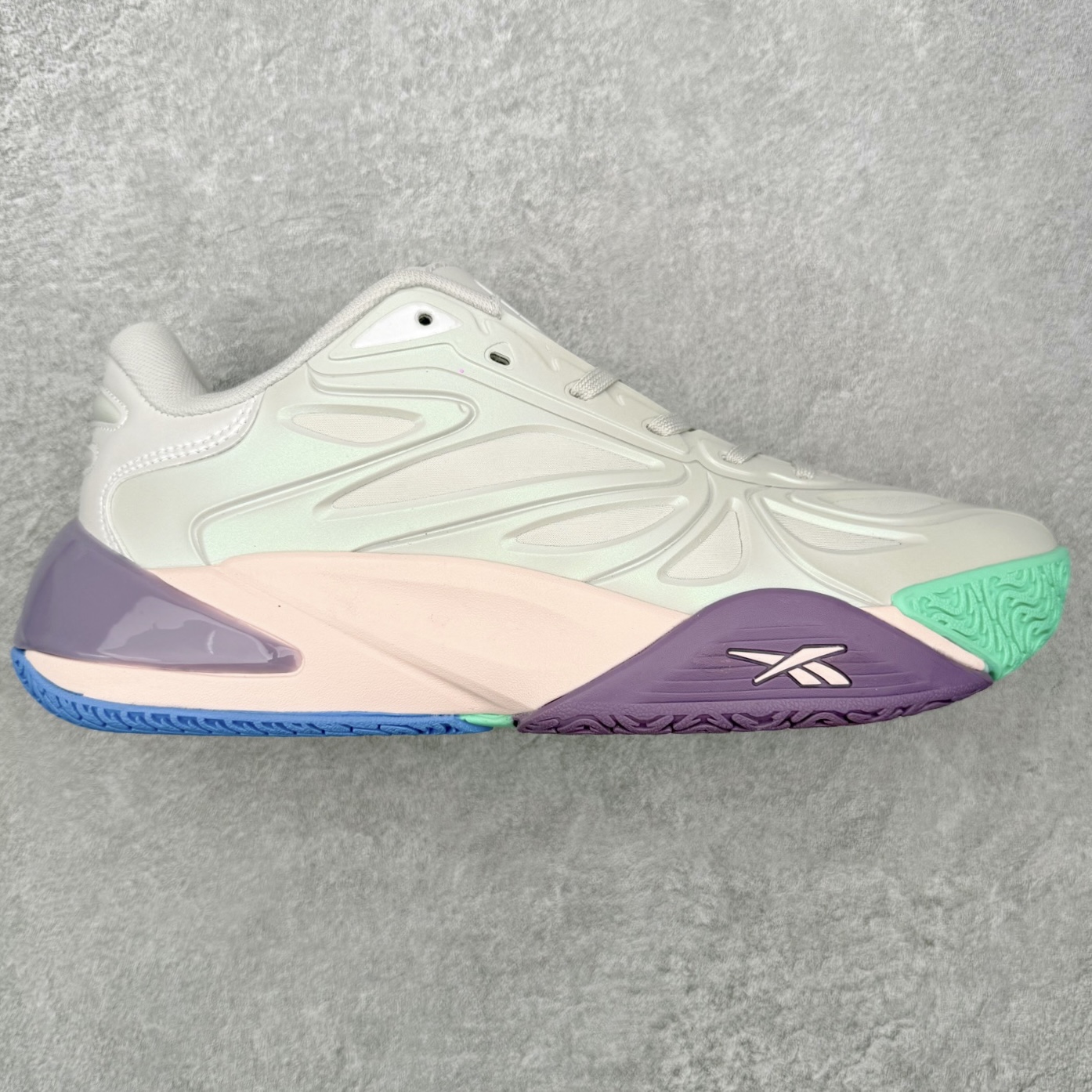 Reebok Angel Reese 1 “Mebounds” 锐步安吉尔里斯一代舒适百搭篮球鞋 从健身