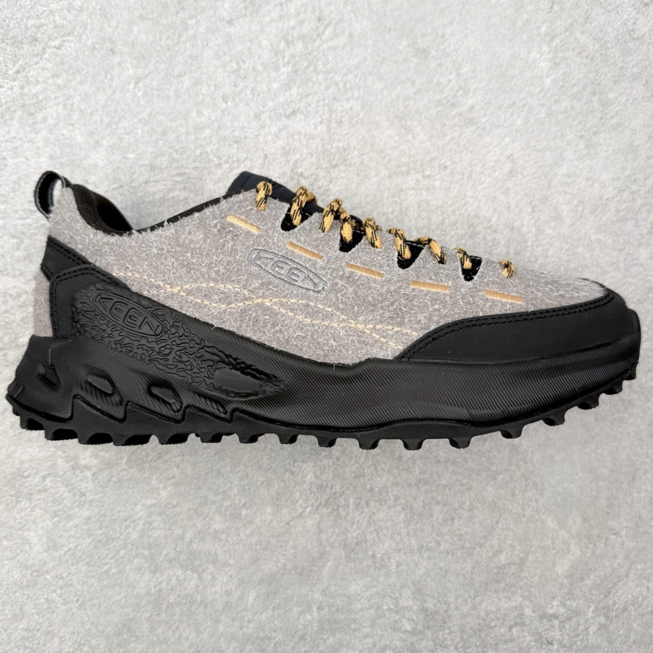 ＃神版 Keen Jasper Zionic 皮革绒面复古拼色系带登山徒步鞋 这双鞋不仅传承了KEEN自