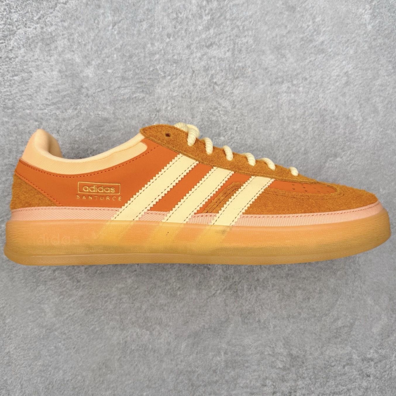 ＃神版 Bad Bunny x AD Gazelle Indoor Trainers 坏痞兔联名羚羊内训