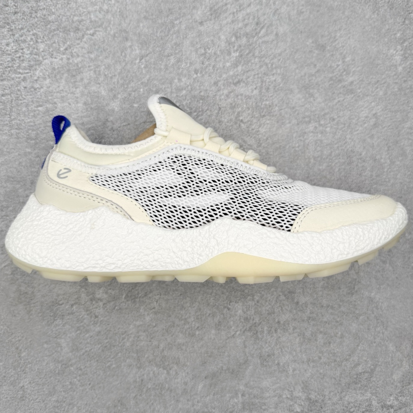 Ecco爱步 GOLF BIOM H5 百搭潮流 耐磨 低帮 高尔夫球鞋 男款 鞋面采用透气网面和多种材